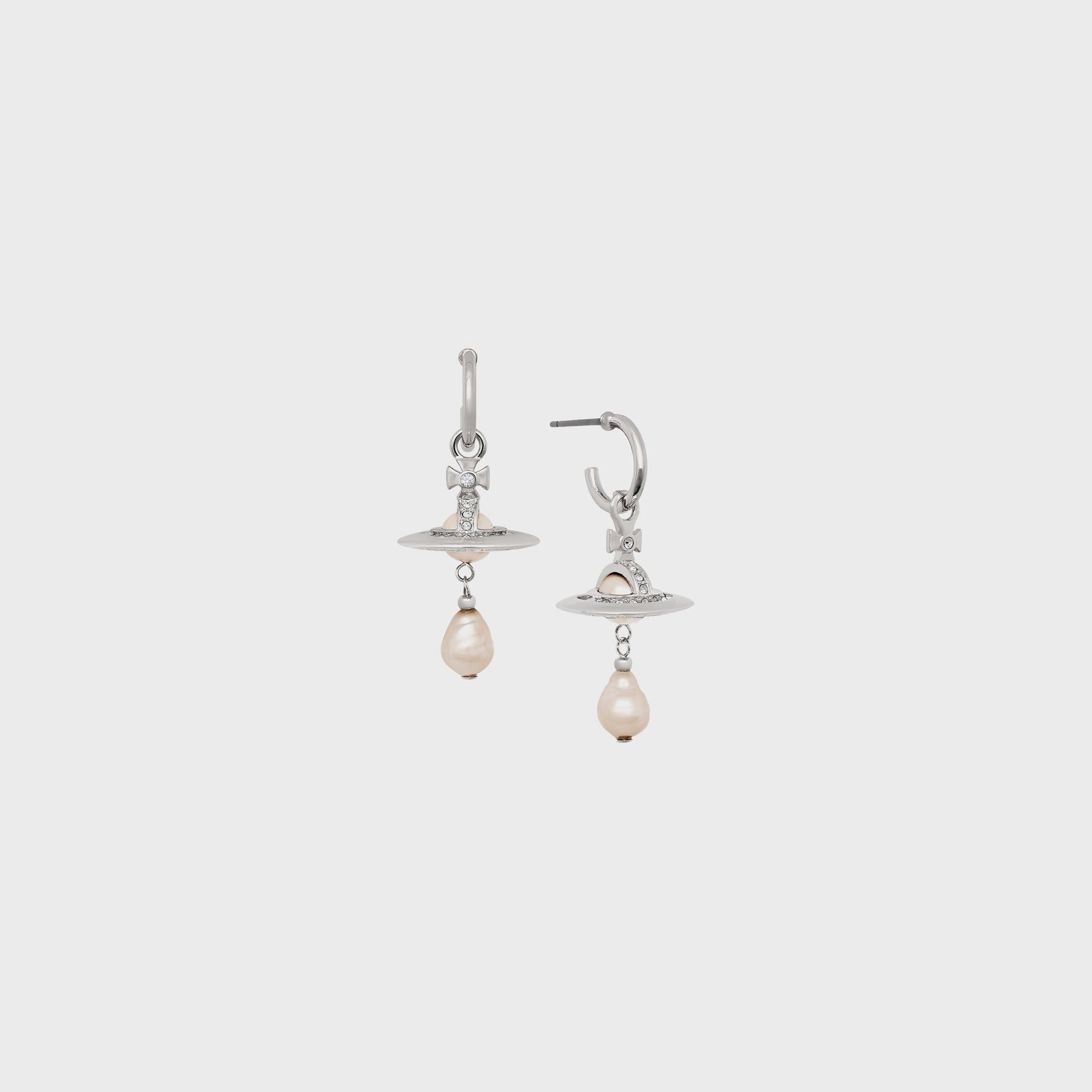 Vivienne Westwood Aleksa Earring in Creamrose Pearl