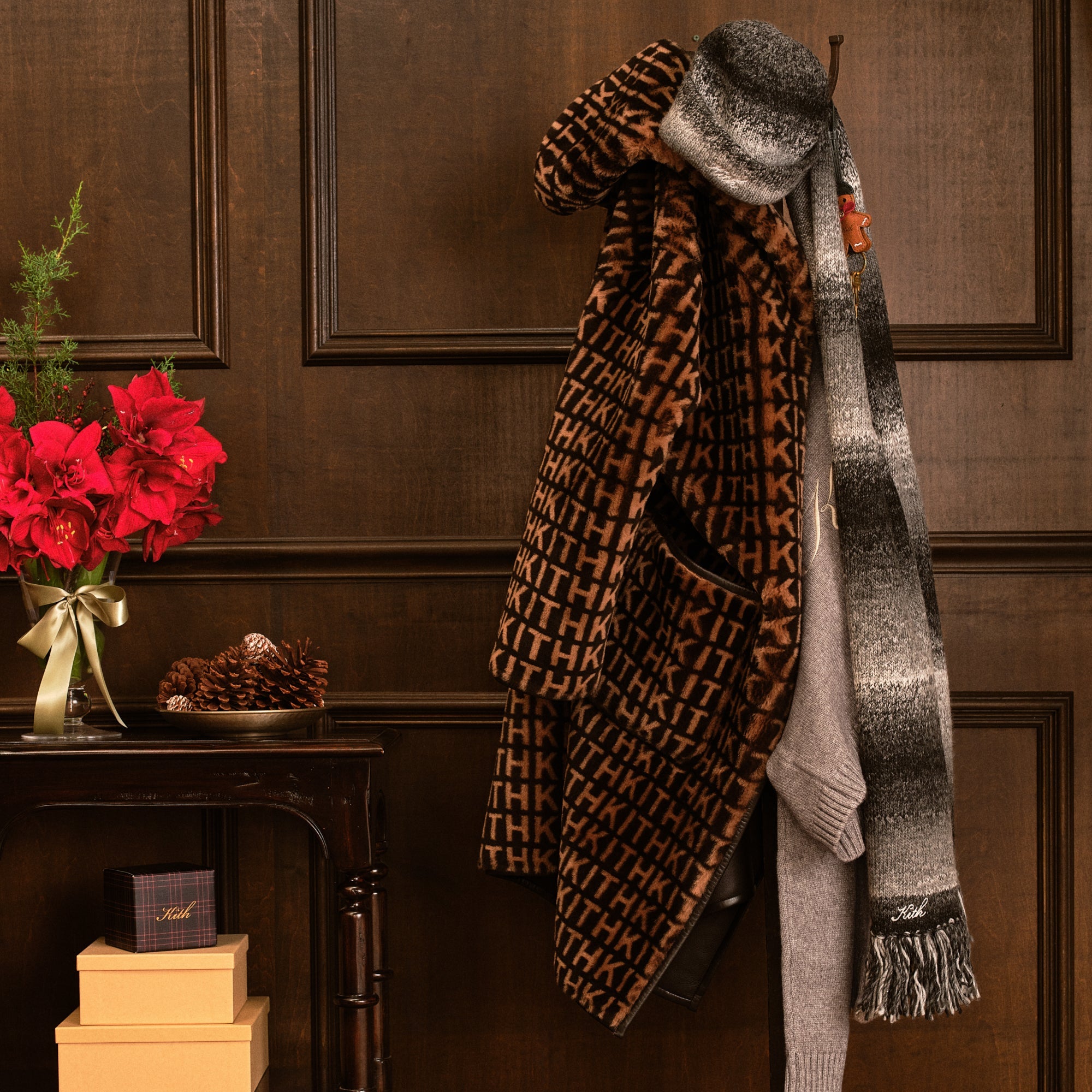 ERL Glitter Skull Pullover Knit - Silver – Kith