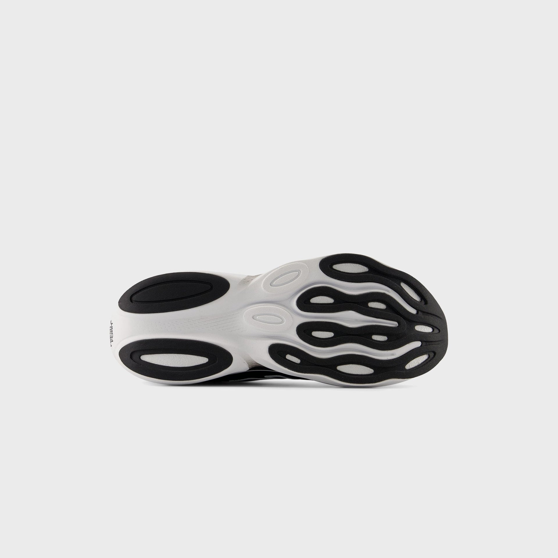 New Balance WMNS Ellipse - Black / Black Metallic / White