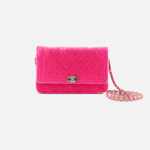 Wallet on chain chanel 19 velvet handbag Chanel Pink in Velvet