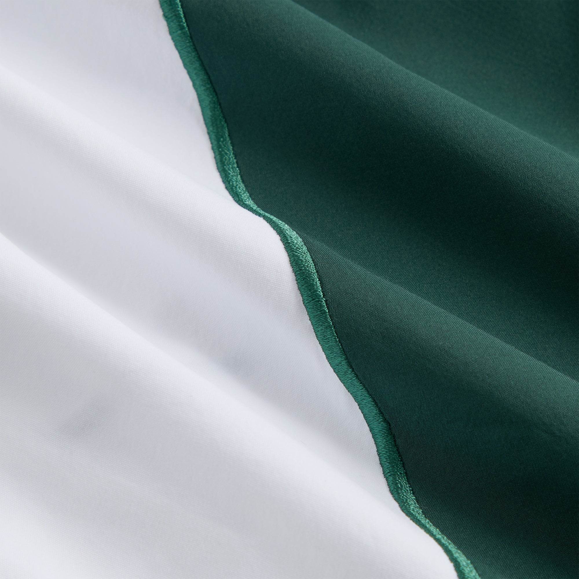 KITH   ナイロンジャケット ホワイト Kith for Wilson Track Jacket - White