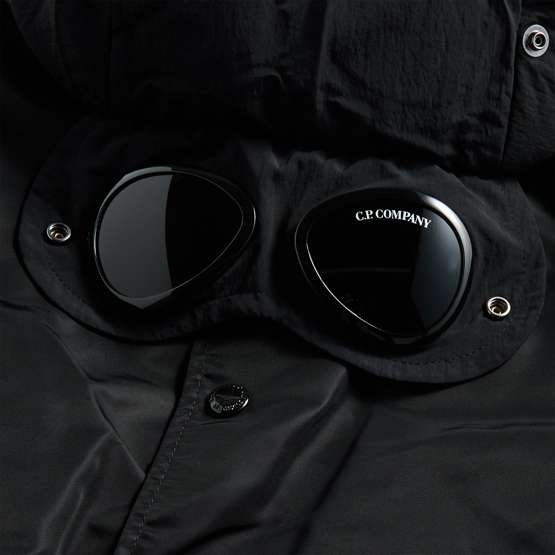 Junya Man Puffer Jacket In Black