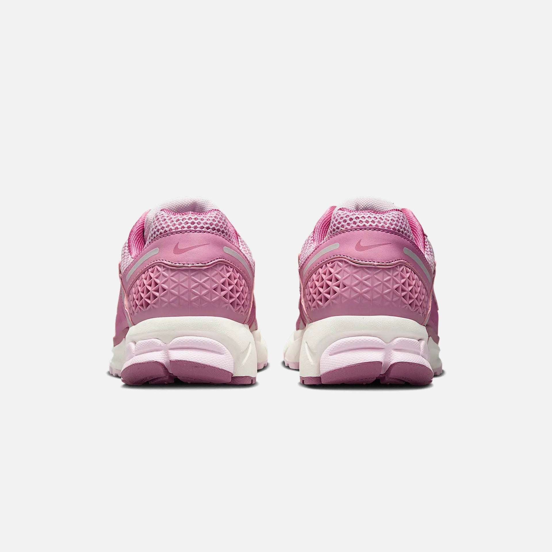 Nike WMNS Zoom Vomero 5 - Elemental Pink / Desert Berry