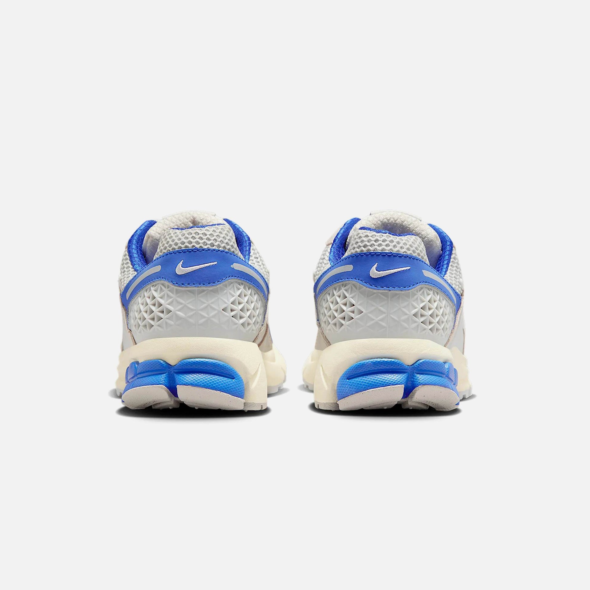 Nike WMNS Zoom Vomero 5 - Game Royal / White / Coconut