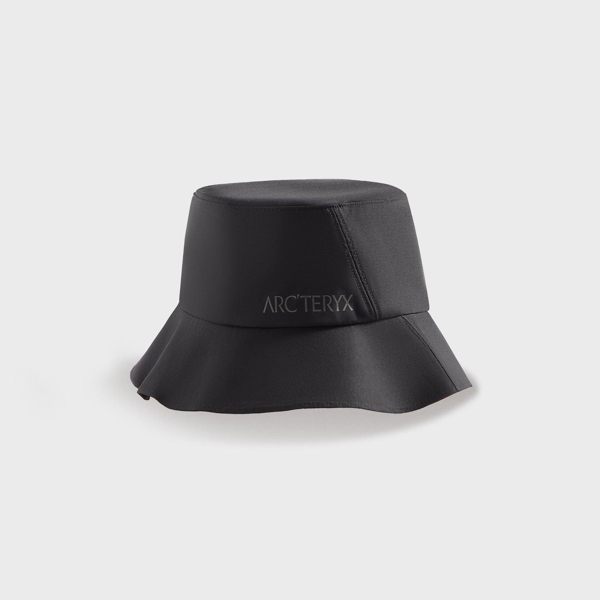 Arc'teryx Sinsolo Bucket Hat in Black