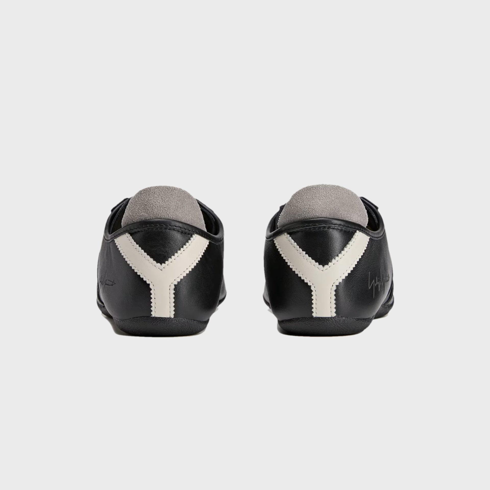 adidas x Y-3 Tokyo - Black / Black / White