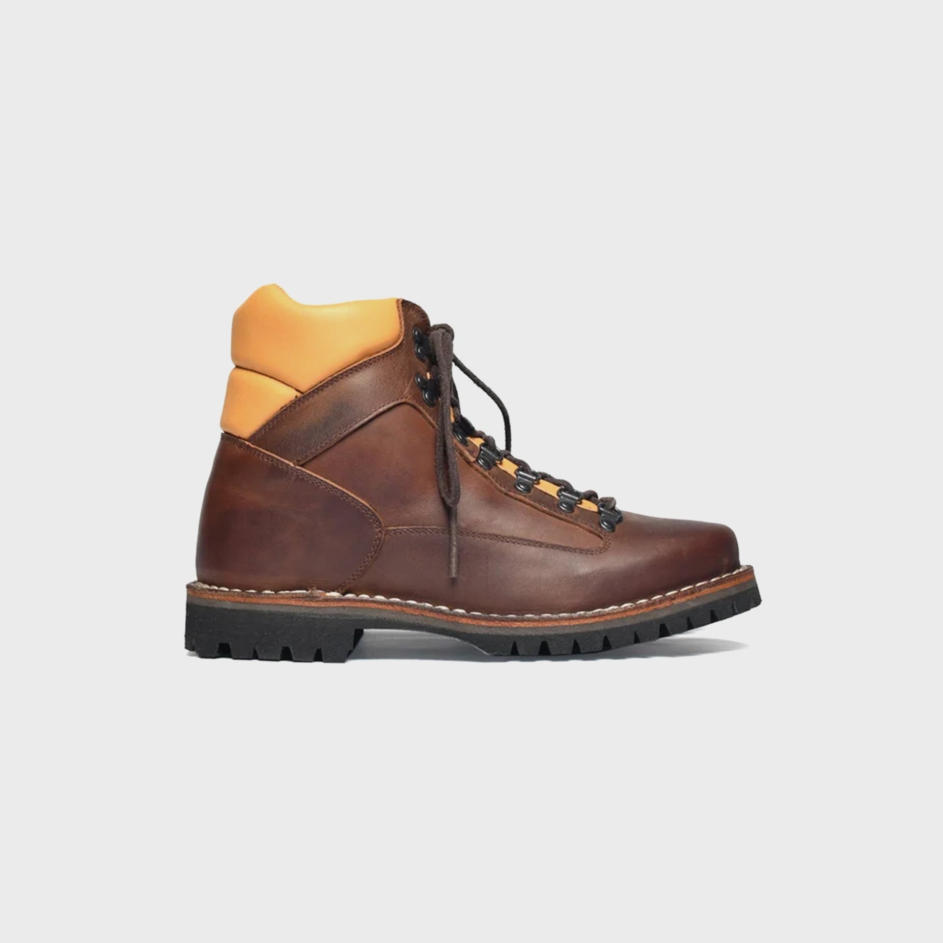 Yuketen American Mountain Boots - Brown