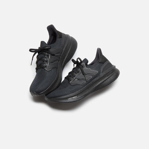 Y-3 Ultraboost 5 - Core Black / Core Black / White