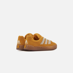 adidas Originals Adimatic - Preloved Yellow / Off White / Gum