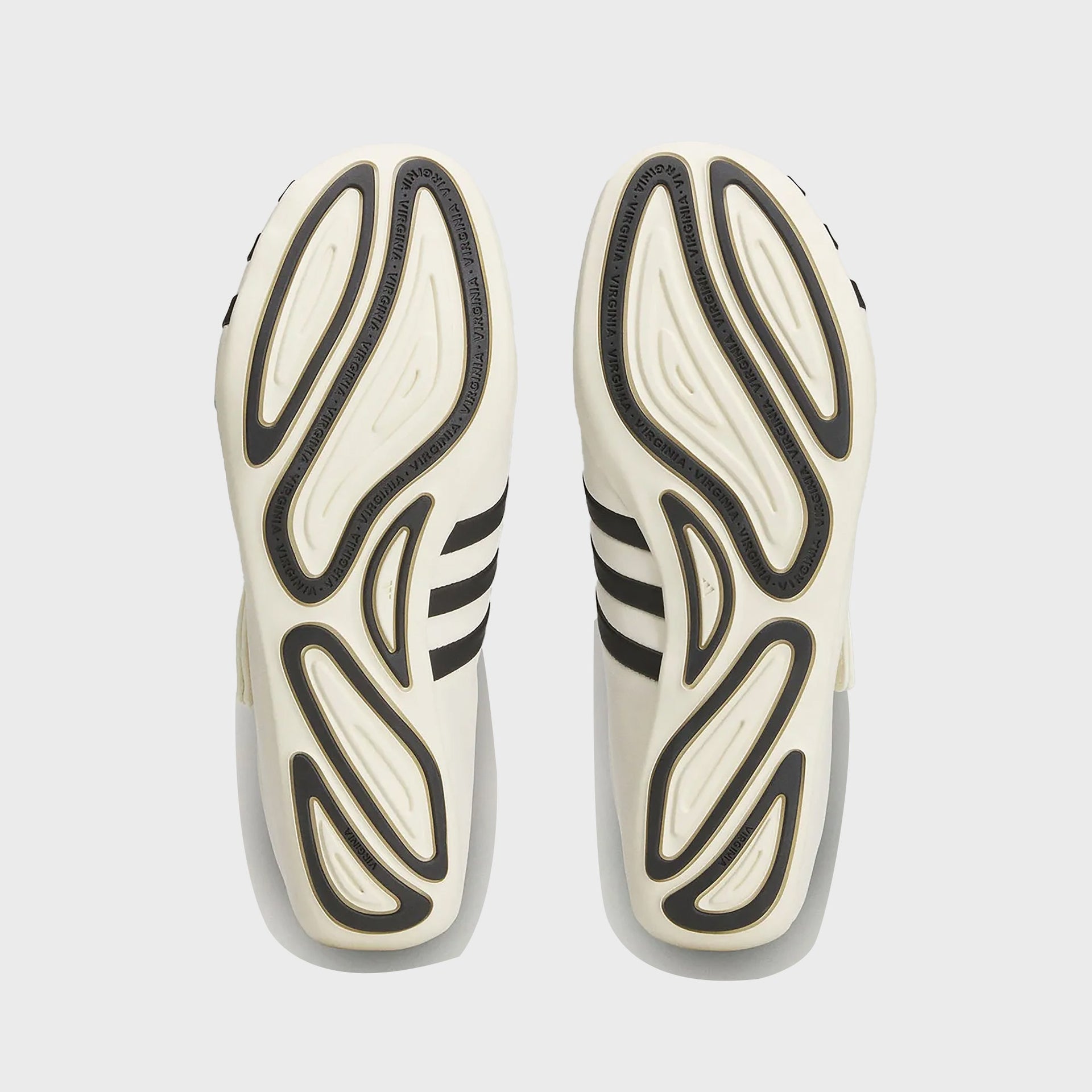 adidas x Pharrell Williams Vario Flat Earther - White / Black