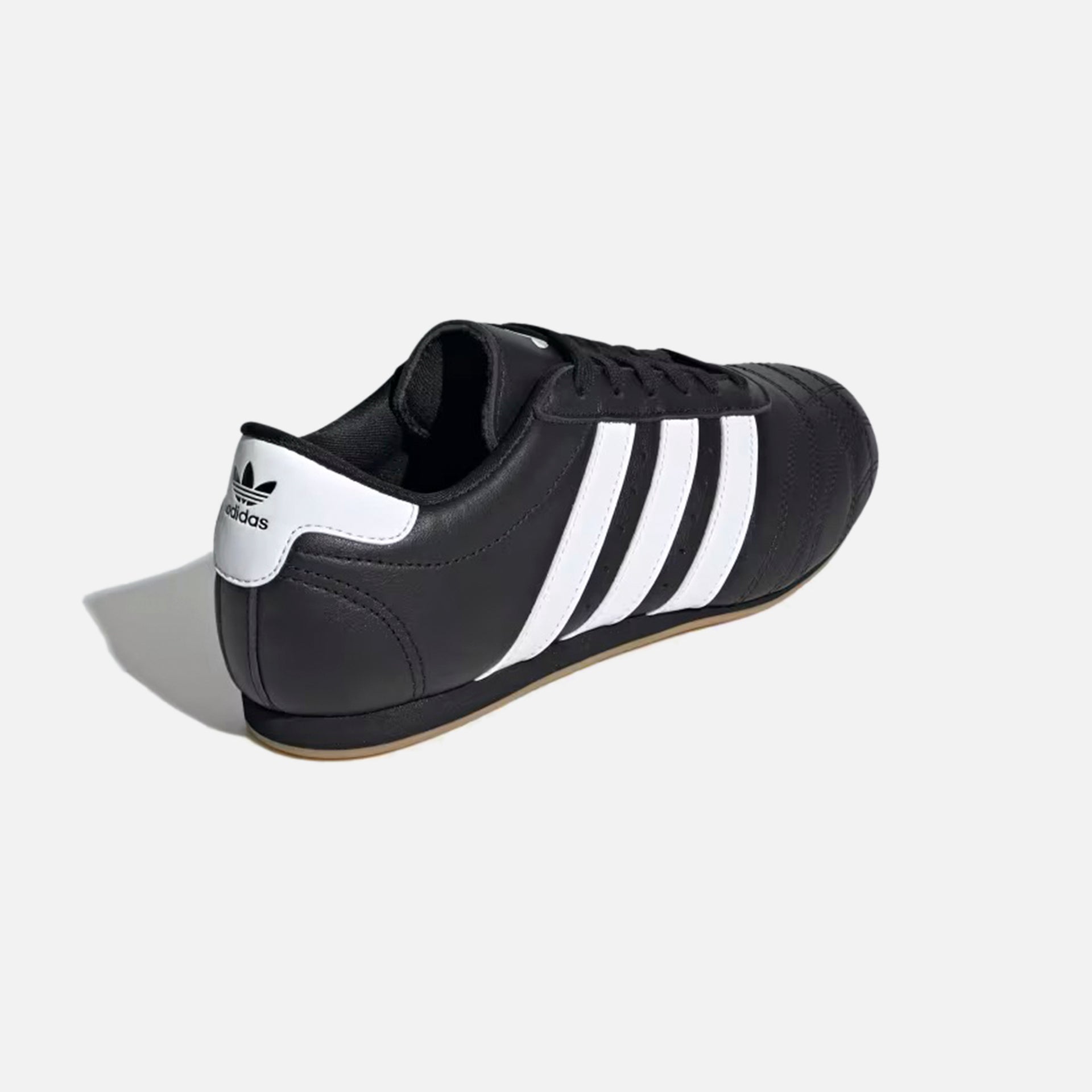 adidas WMNS Taekwondo Laces - Core Black / Cloud White / Gum