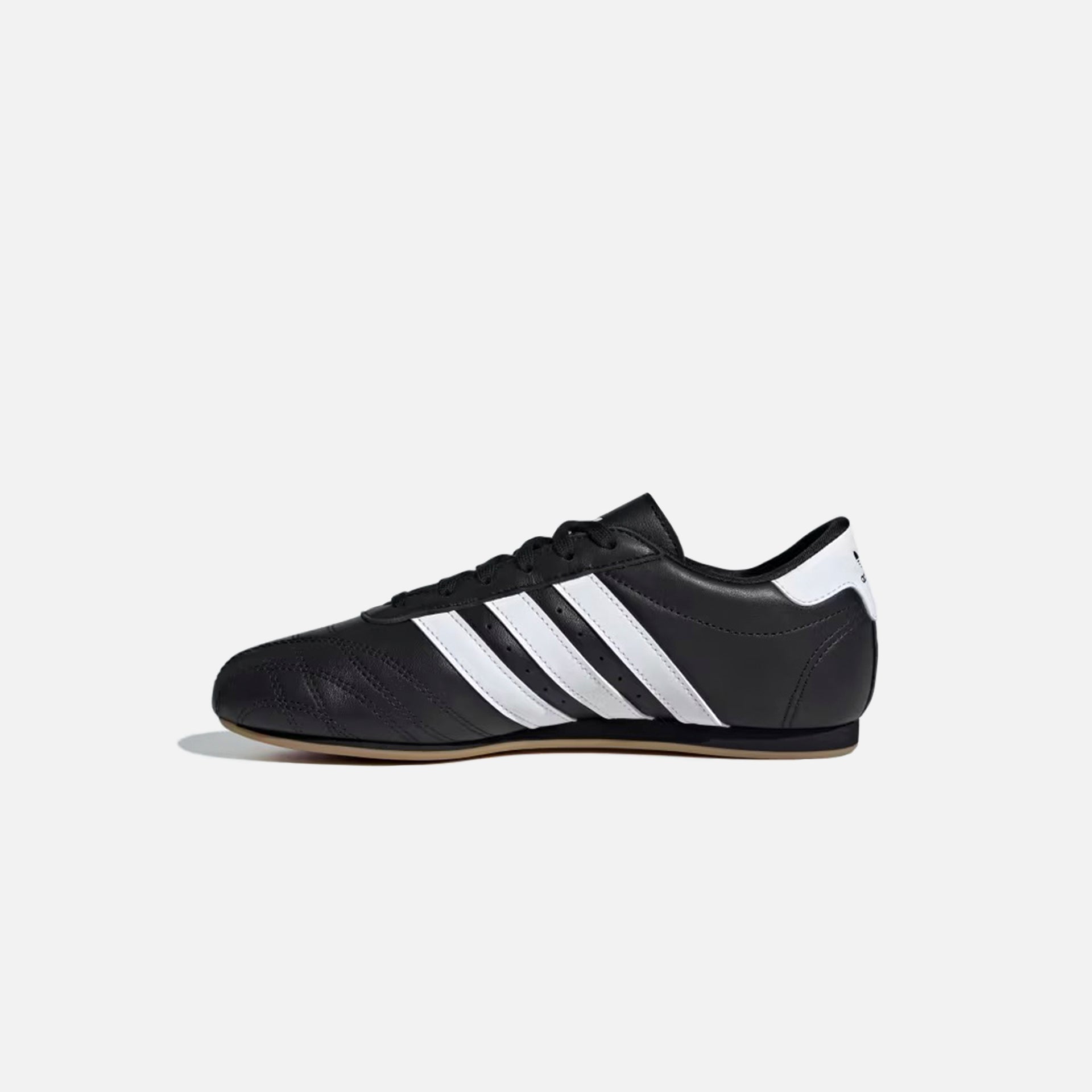 adidas WMNS Taekwondo Laces - Core Black / Cloud White / Gum