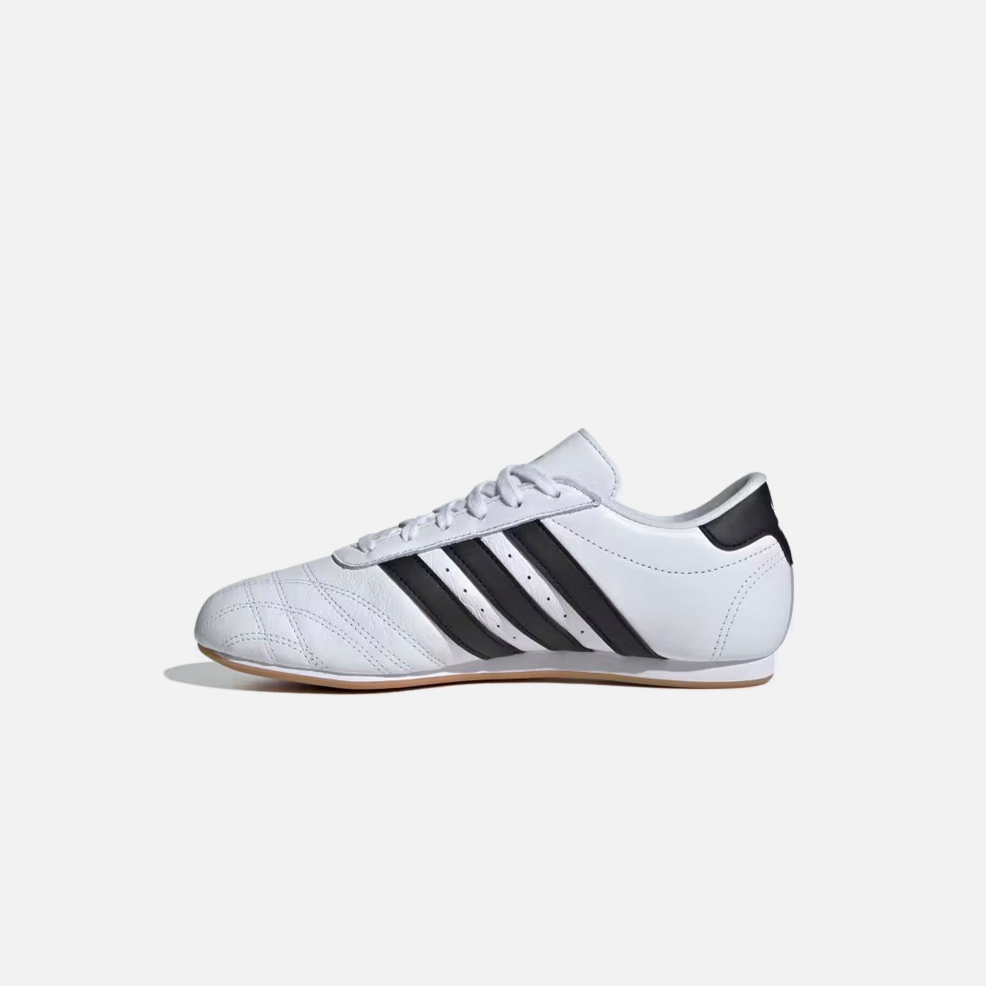 adidas WMNS Taekwondo Laces - Cloud White / Core Black / Gum