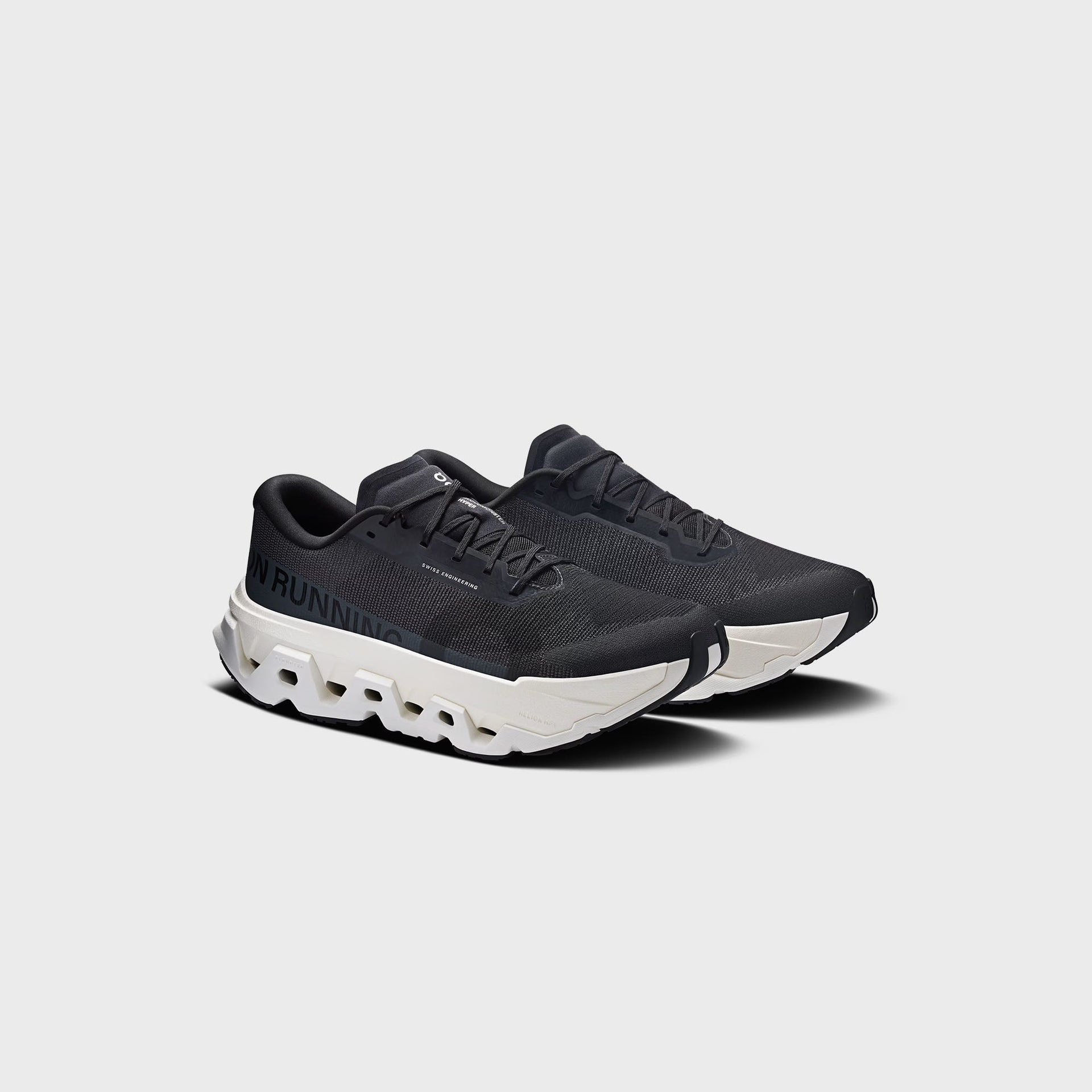On Running Cloudmonster 3 Hyper - Black / Ivory