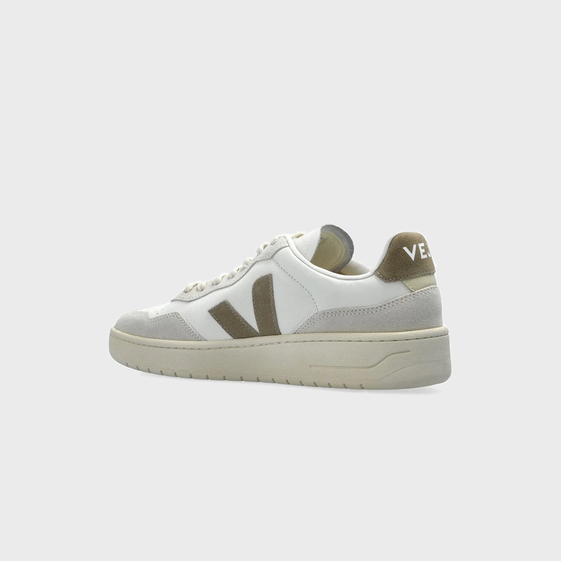 Veja WMNS V-90 - White / Taupe