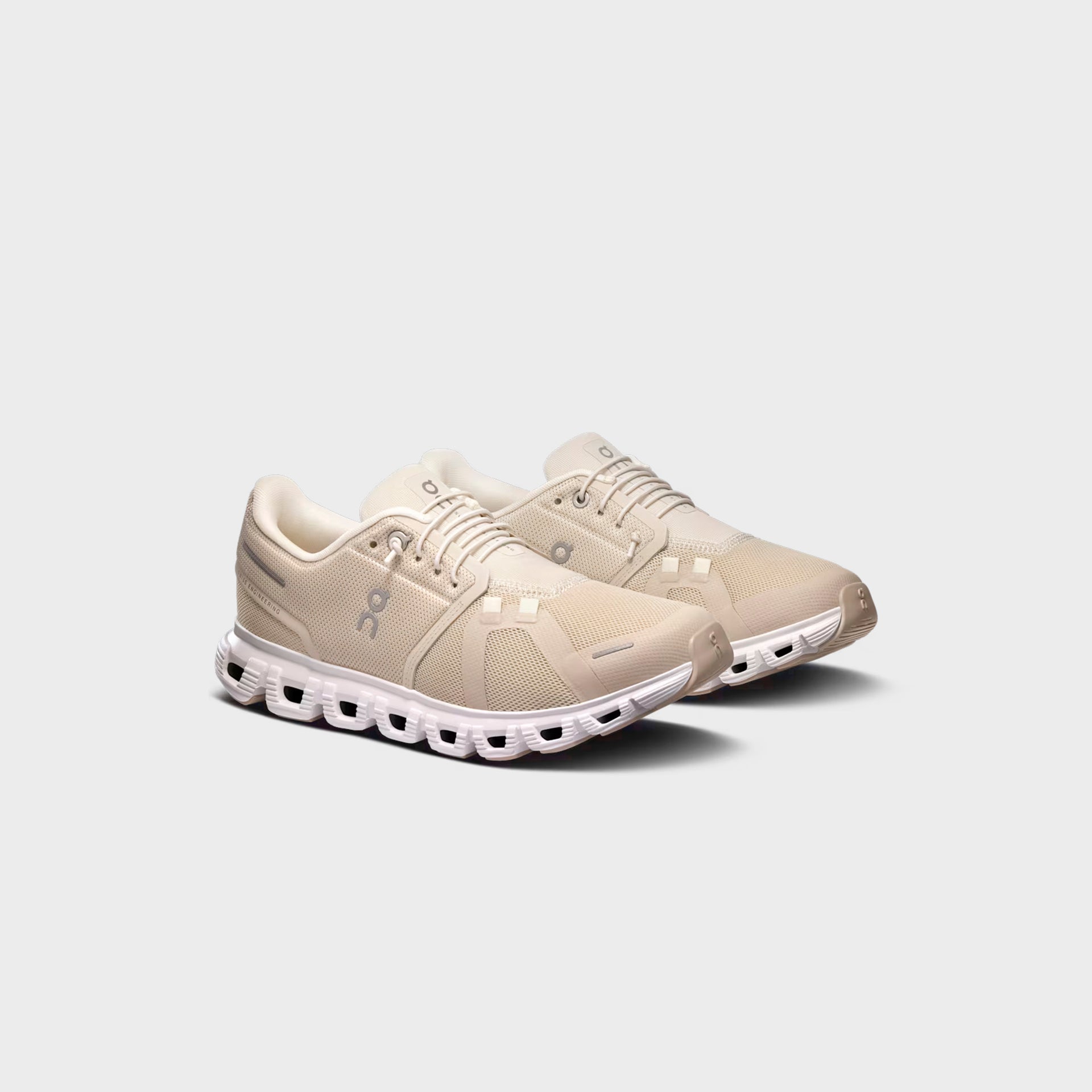 On Running WMNS Cloud 6 - Pearl / White