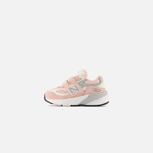 New Balance TD FuelCell 990v6 - Pink