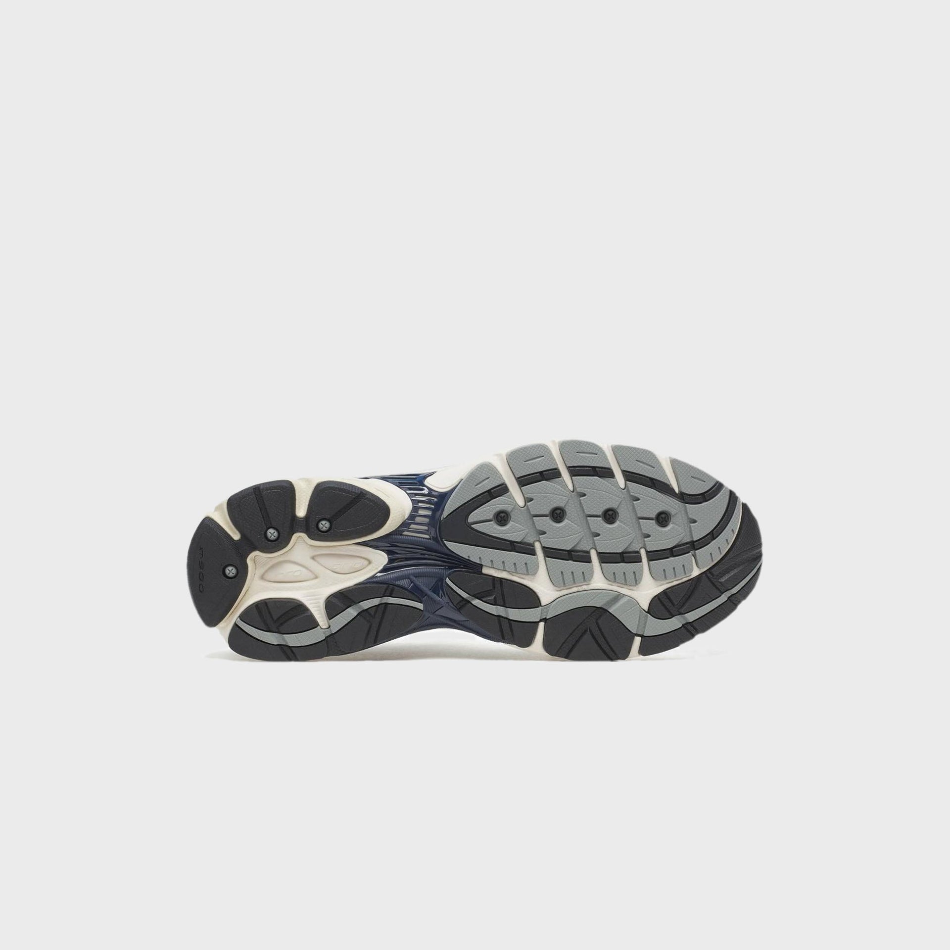 Saucony ProGrid Omni 9 - White / Navy