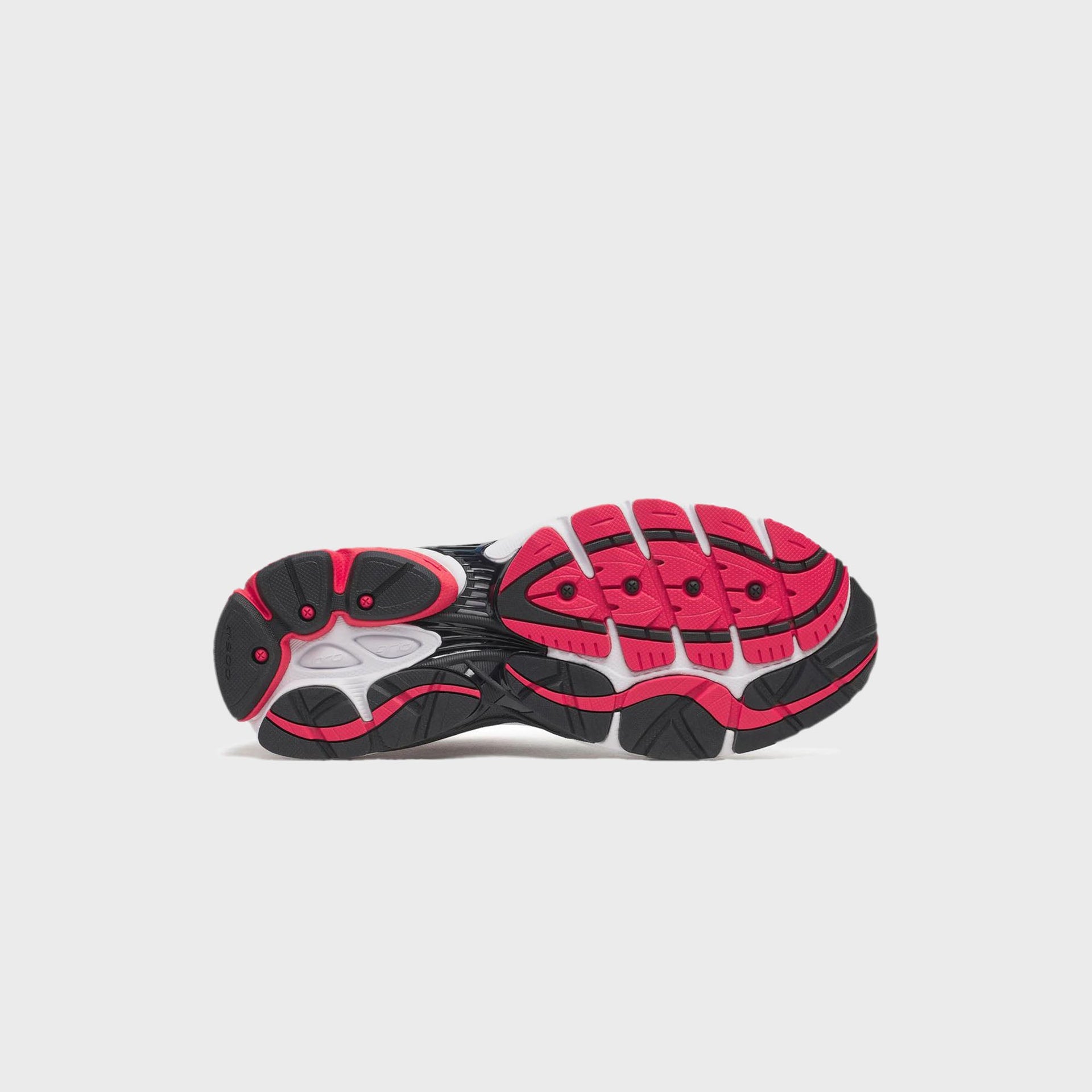 Saucony ProGrid Omni 9 - White / Red