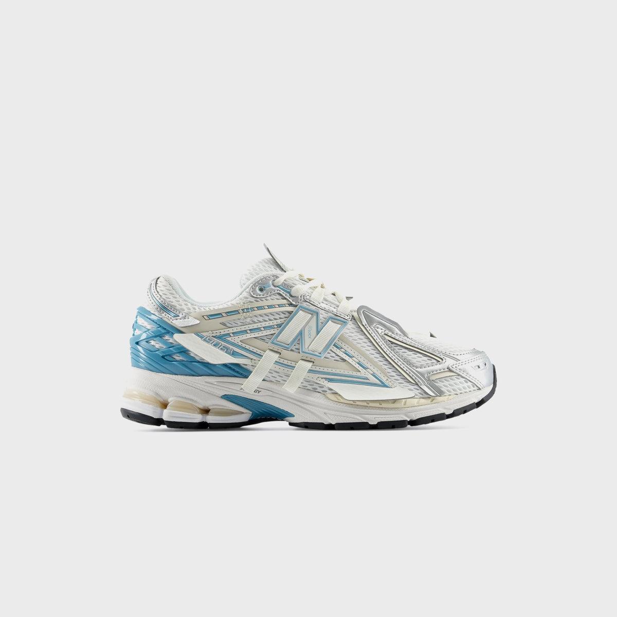 New Balance 1906A - Sea Salt / Altitude Metallic
