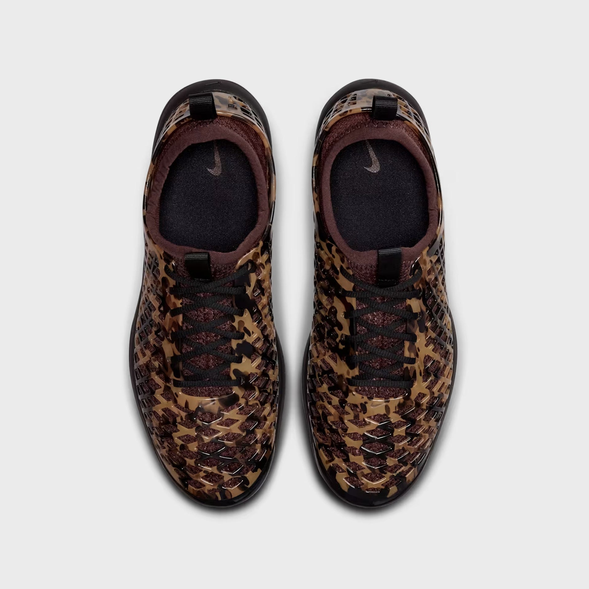 Nike WMNS Rejuven8 Run - Black / Barkroot Brown / Brown