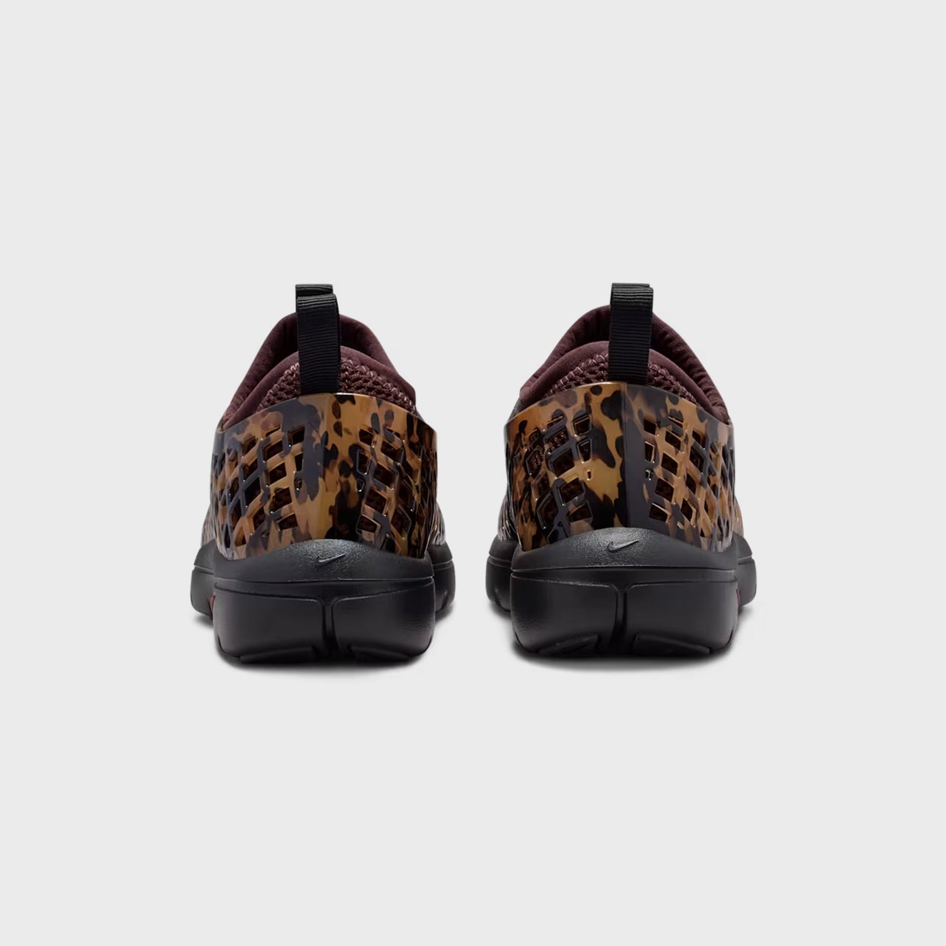 Nike WMNS Rejuven8 Run - Black / Barkroot Brown / Brown