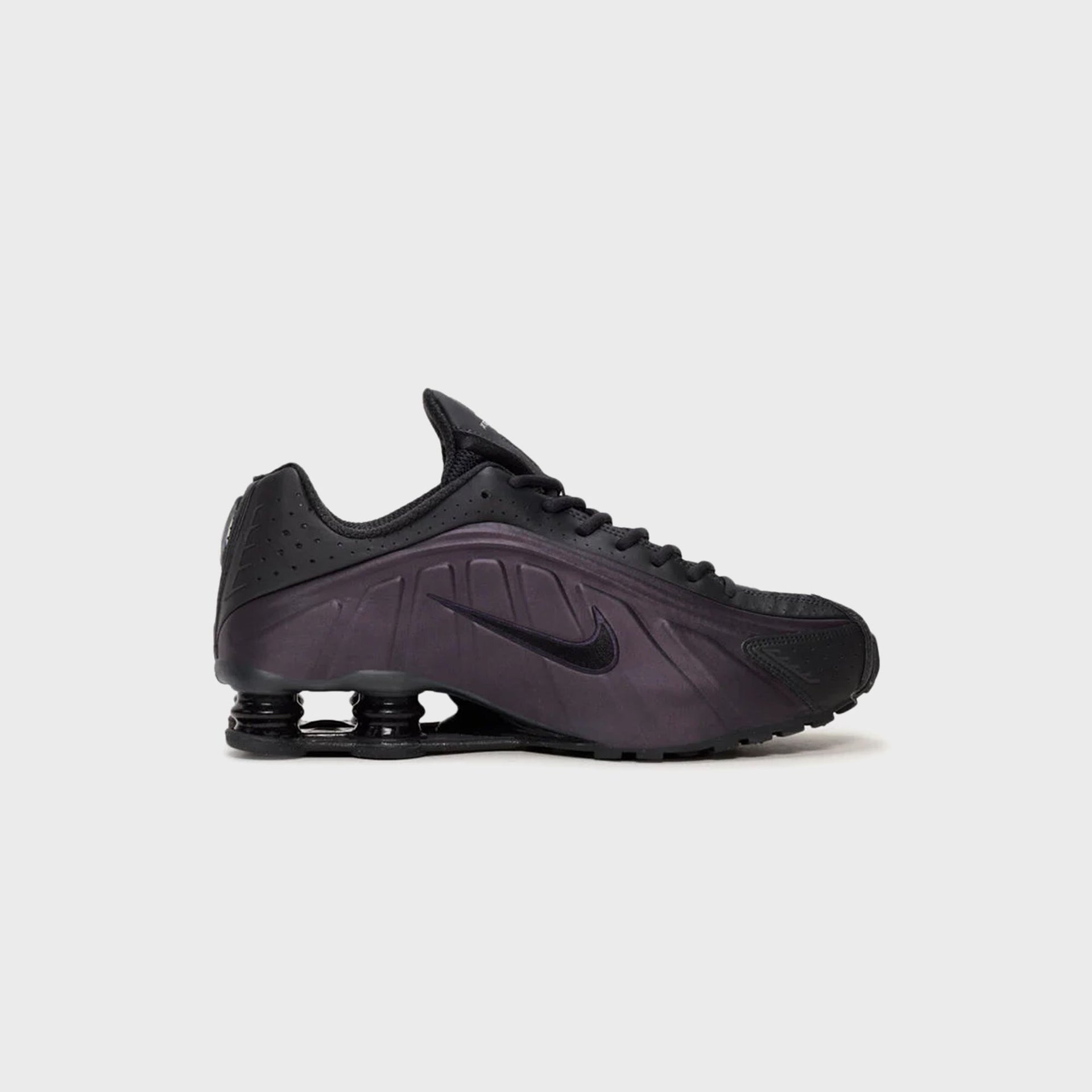 Nike Shox R4 - Cave Purple / Off Noir / Black