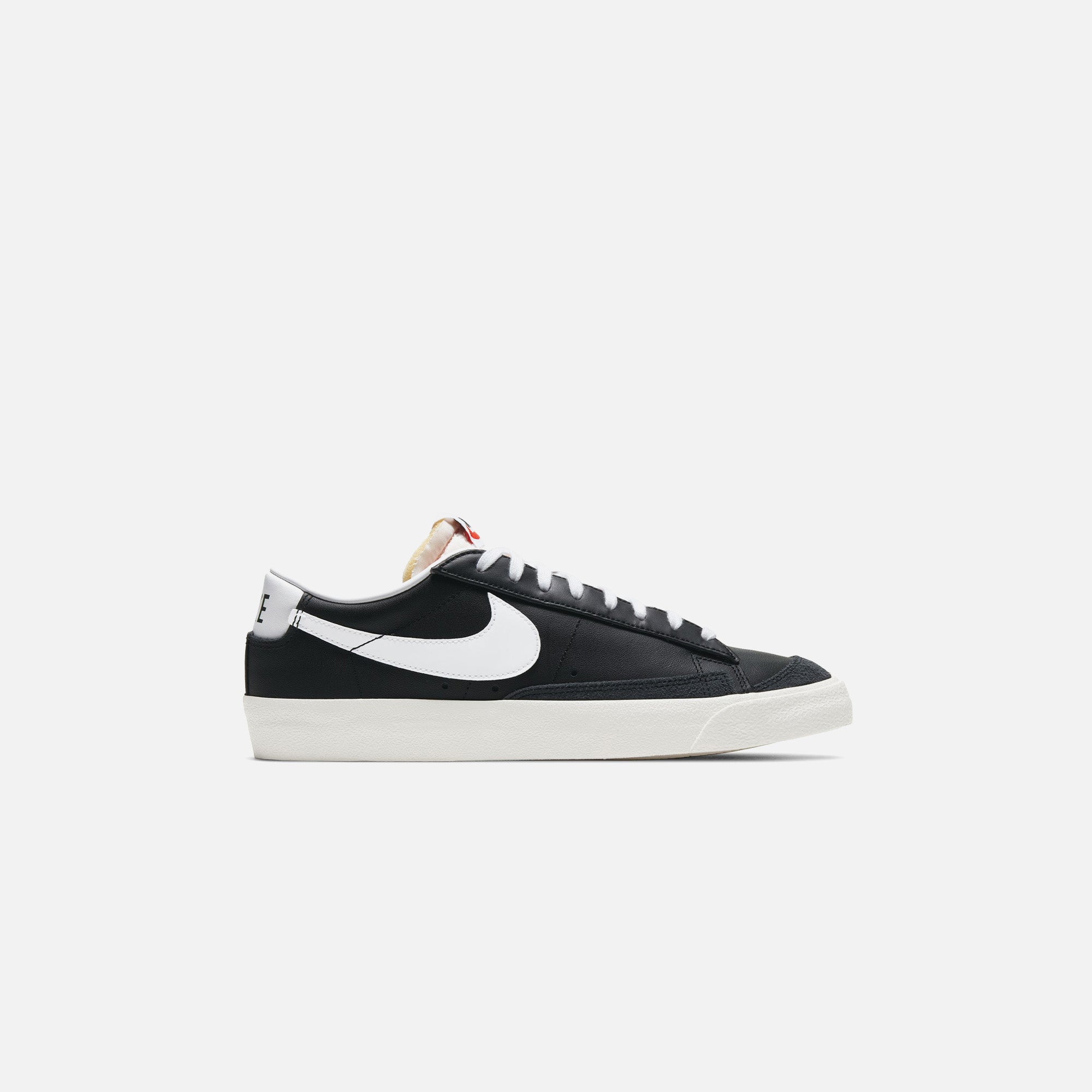 Blazers low black and white outlet suede