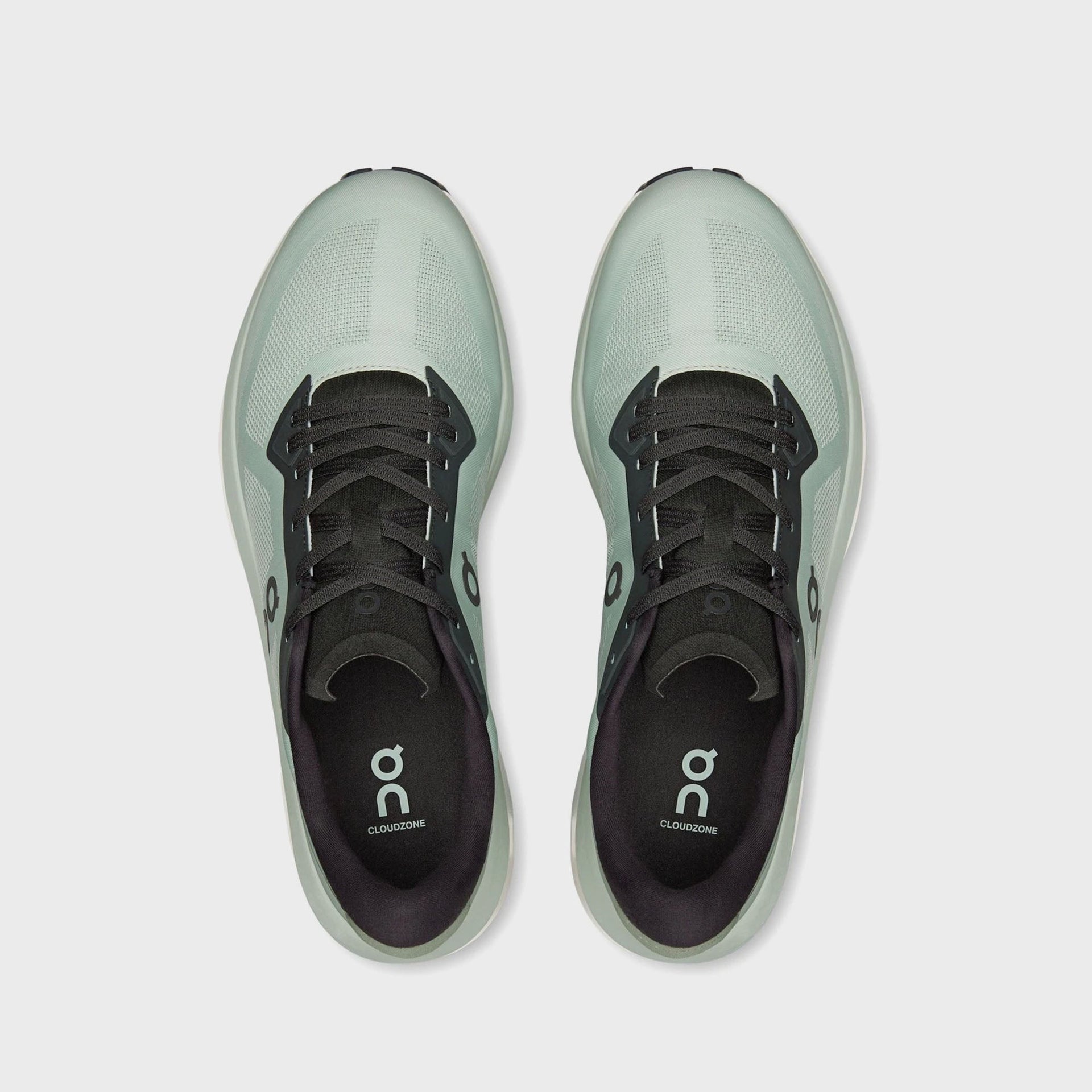 On Running Cloudzone - Mineral / Black