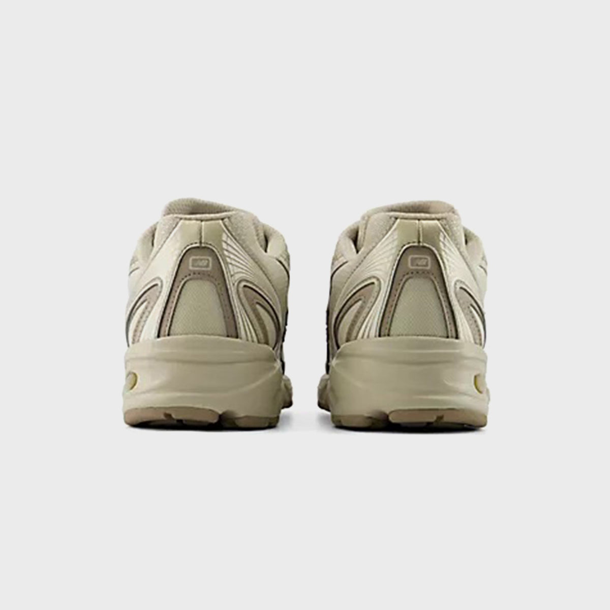 New Balance 740 - Mushroom / Timberwolf