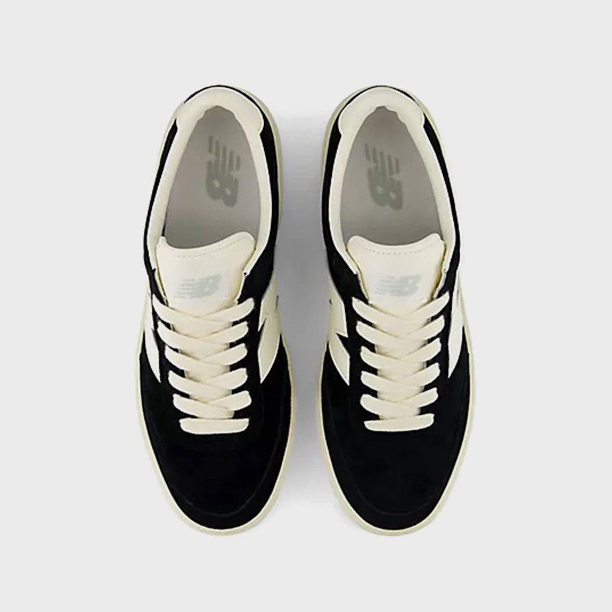 New Balance 750 - Black / Angora