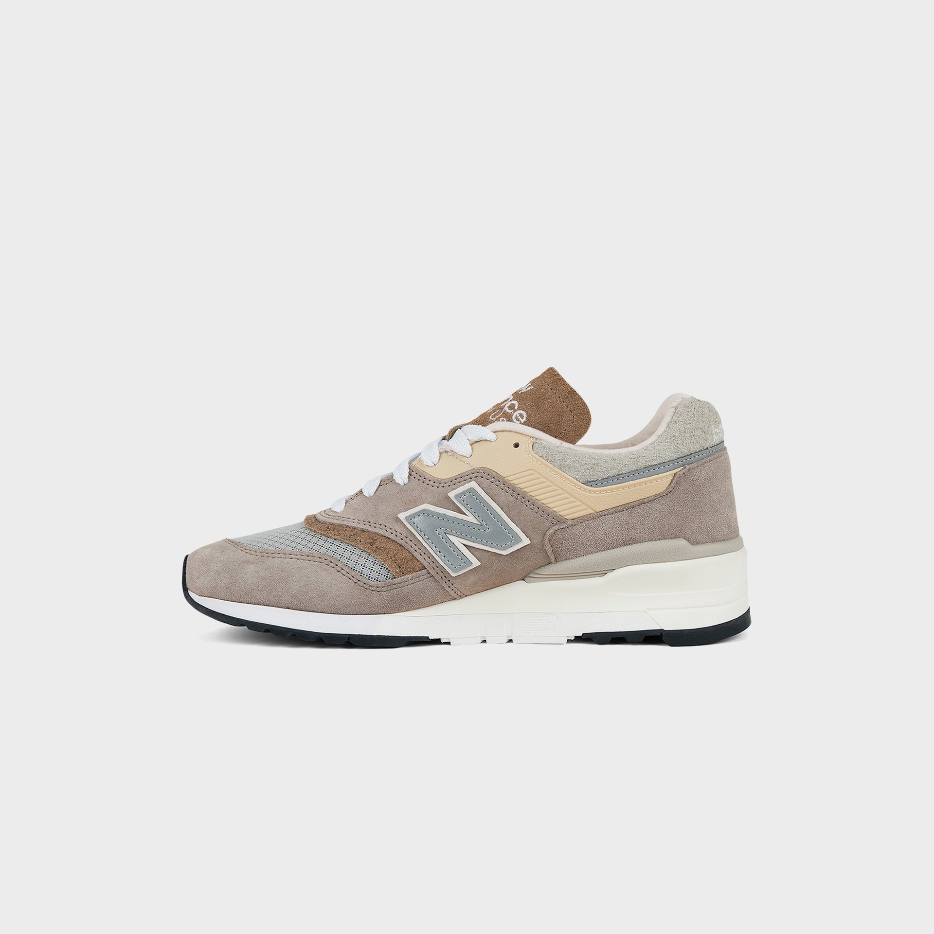 New Balance Made in USA 997 - Light Mushroom / Mirage Gray