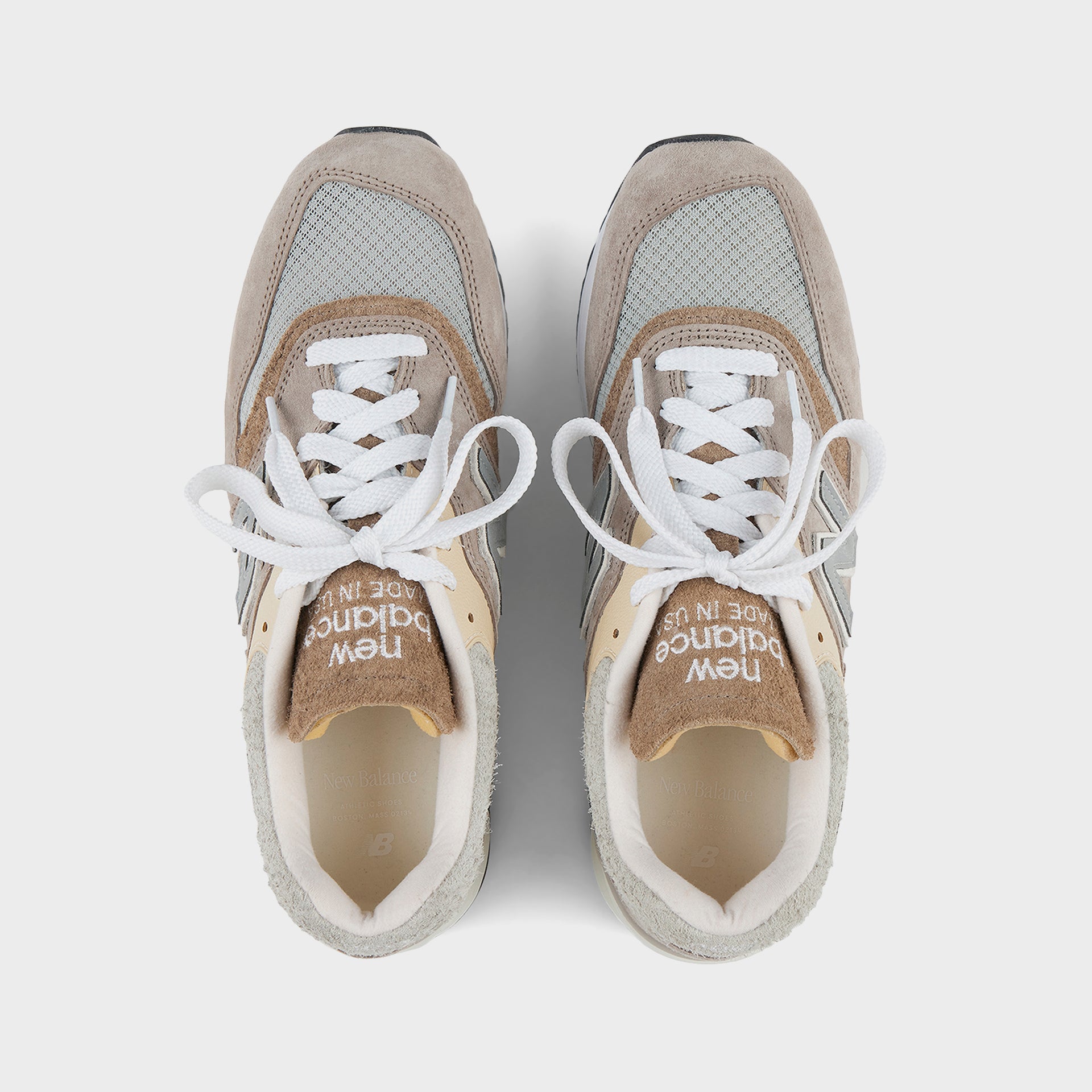 New Balance Made in USA 997 - Light Mushroom / Mirage Gray