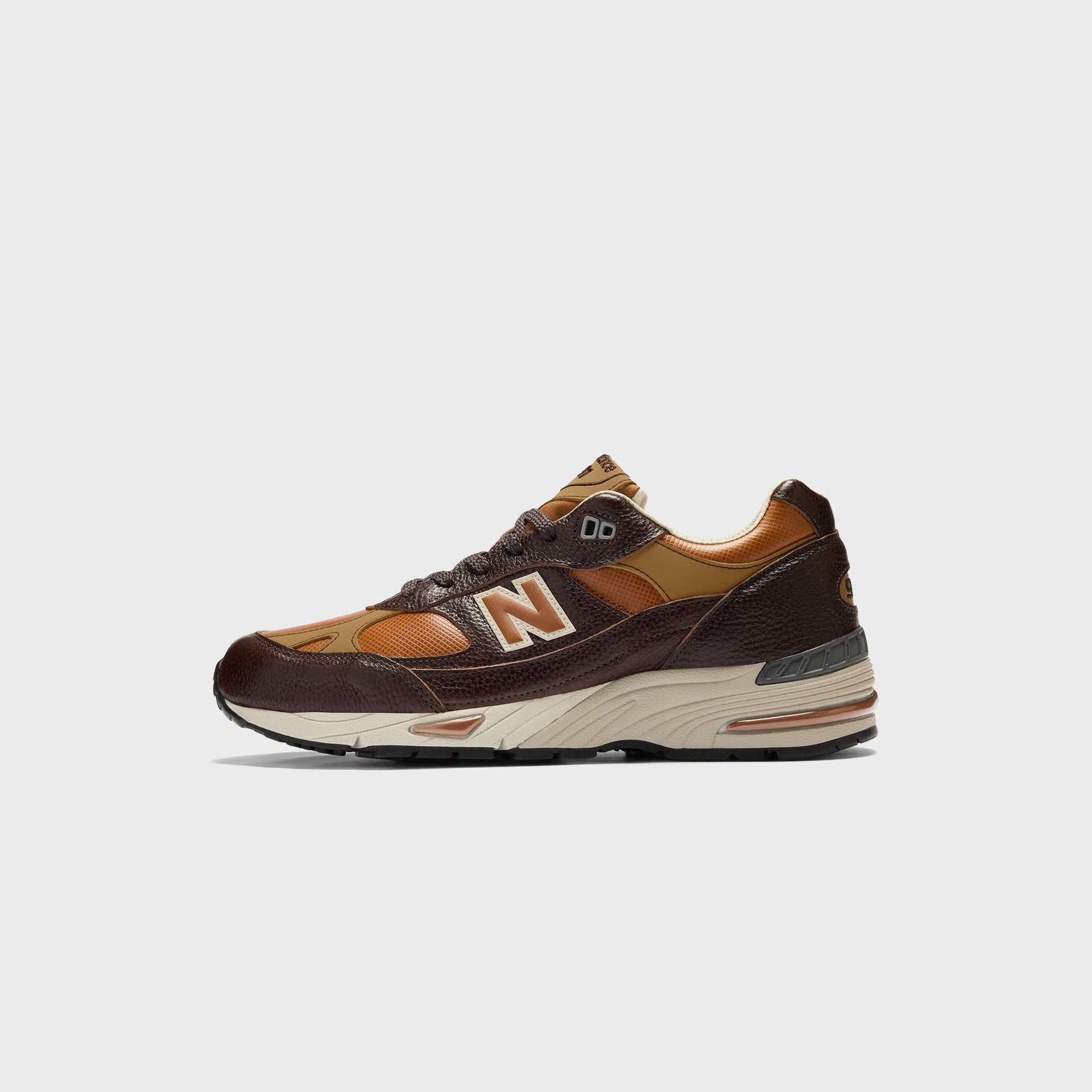 New Balance WMNS Made in UK 991v1 - Chocolate Plum / Caramel Cafe / Tan