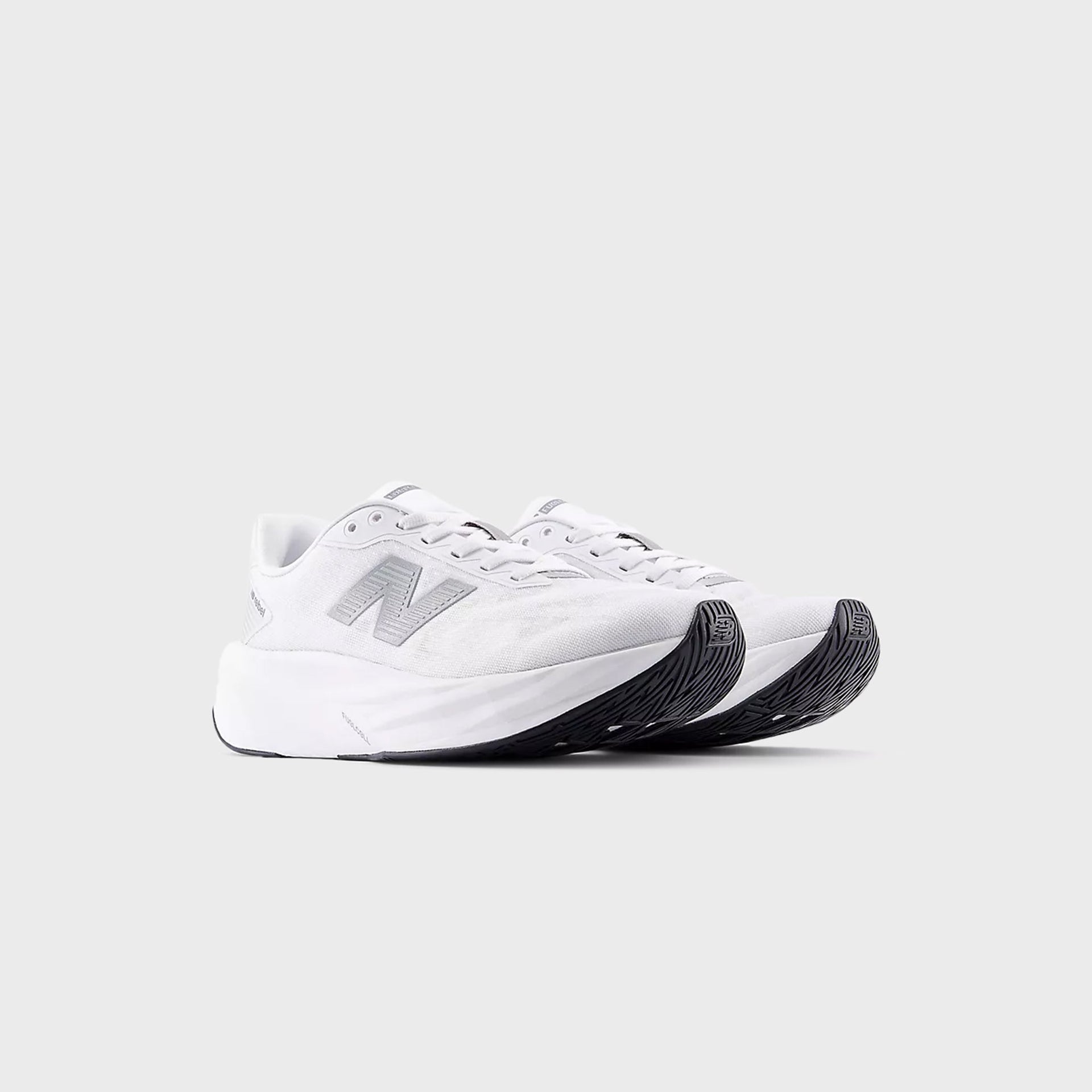 New Balance FuelCell Rebel v5 - White / Silver Metallic