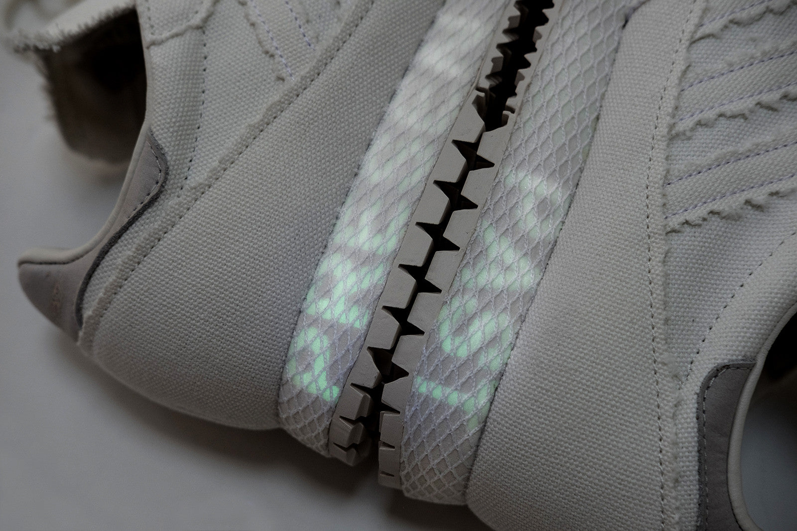 限定100足 KITH NYC x Daniel Arsham x NIKE 限定100足 KITH NYC x Daniel Arsham x NIKE Andrew Chiou