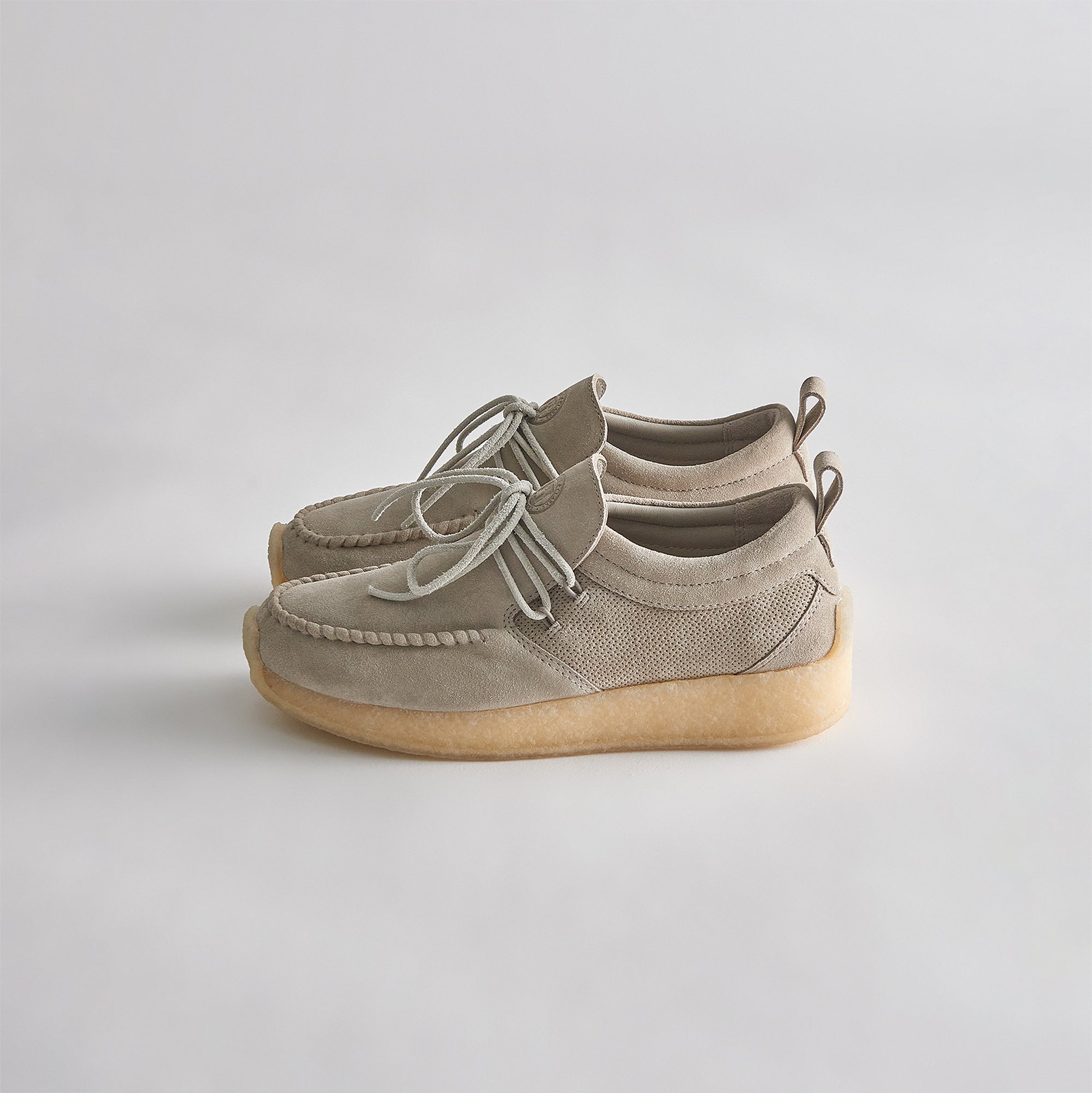 【新品】KITH Ronnie Fieg × Clarks Ronnie Fieg for Clarks Maycliffe - Chestnut – Kith