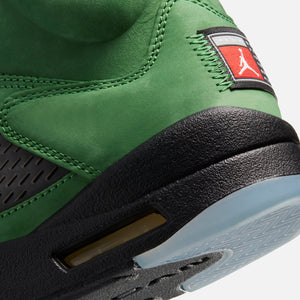 Nike Air Jordan 5 Retro SE - Apple Green / Black / Yellow Strike