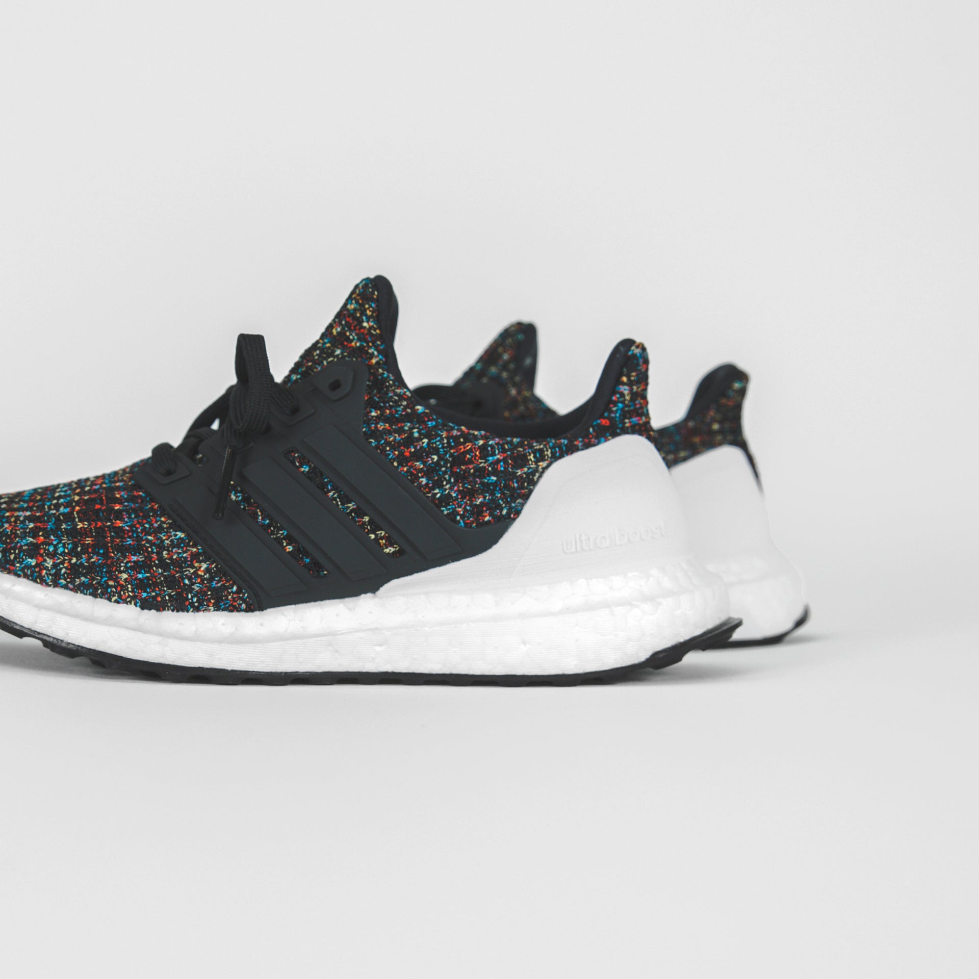 adidas Originals Juniors UltraBOOST -  Core Black / White / Active Red