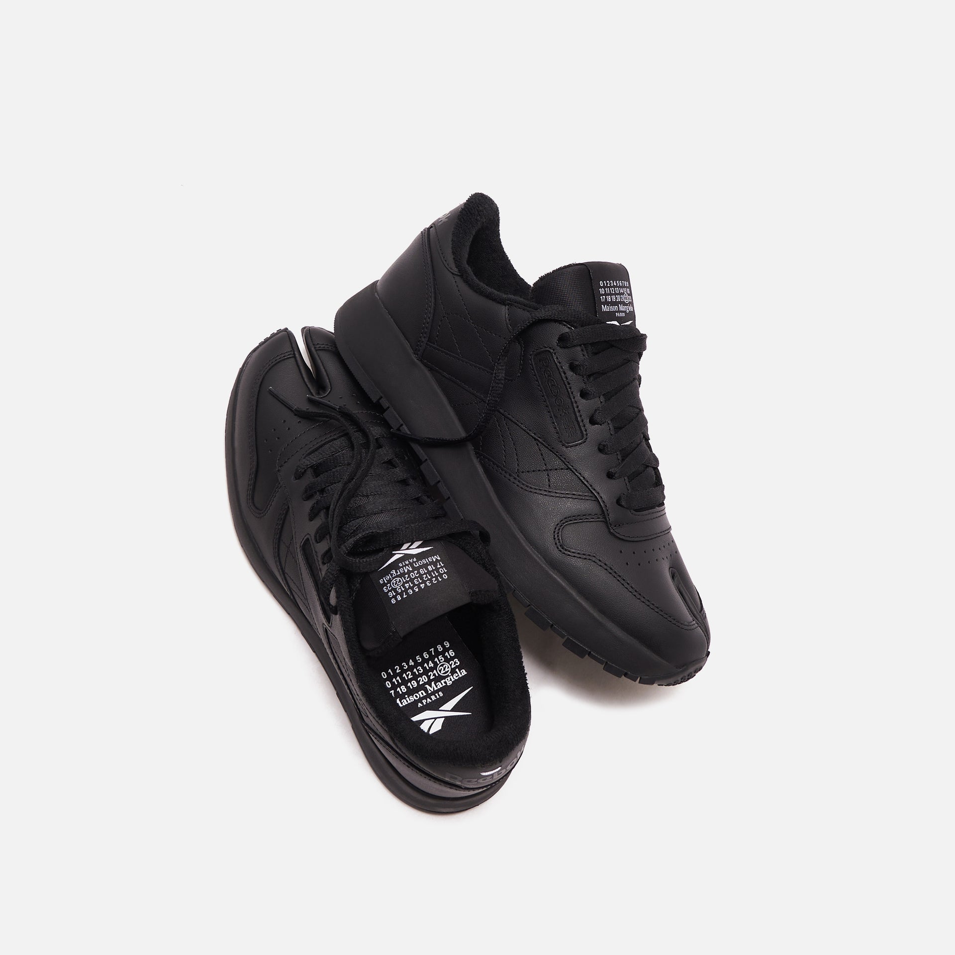 Reebok x Margiela Classic Leather Tabi - Black