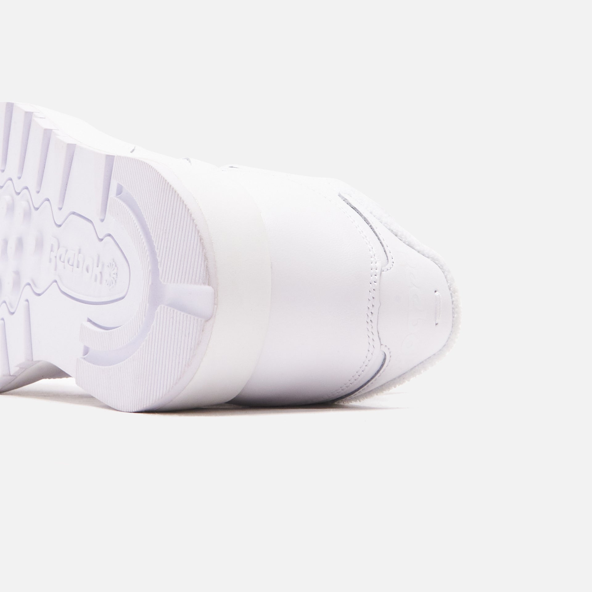 Reebok x Margiela Classic Leather Tabi - White