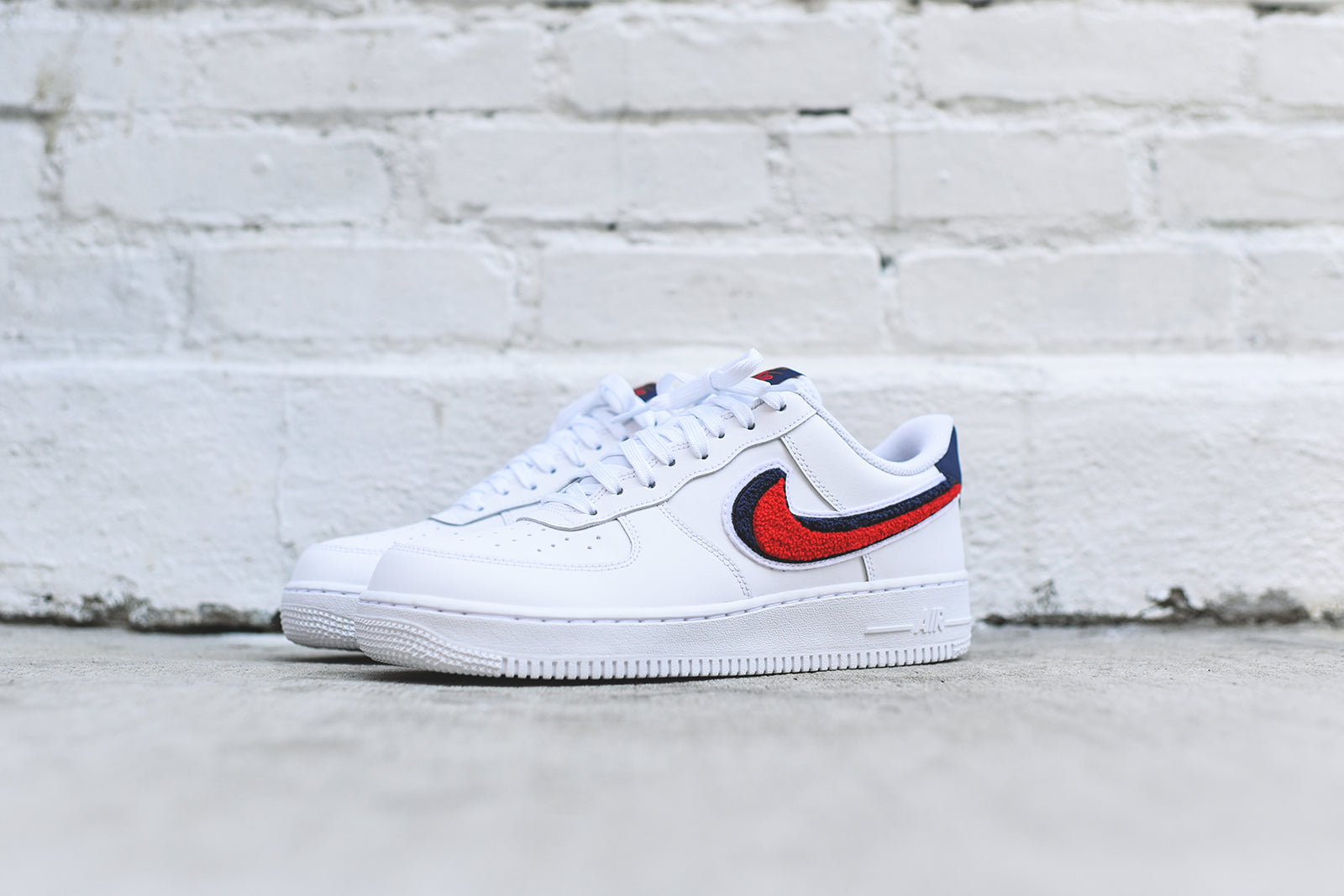 air force 1 lv8 red white and blue