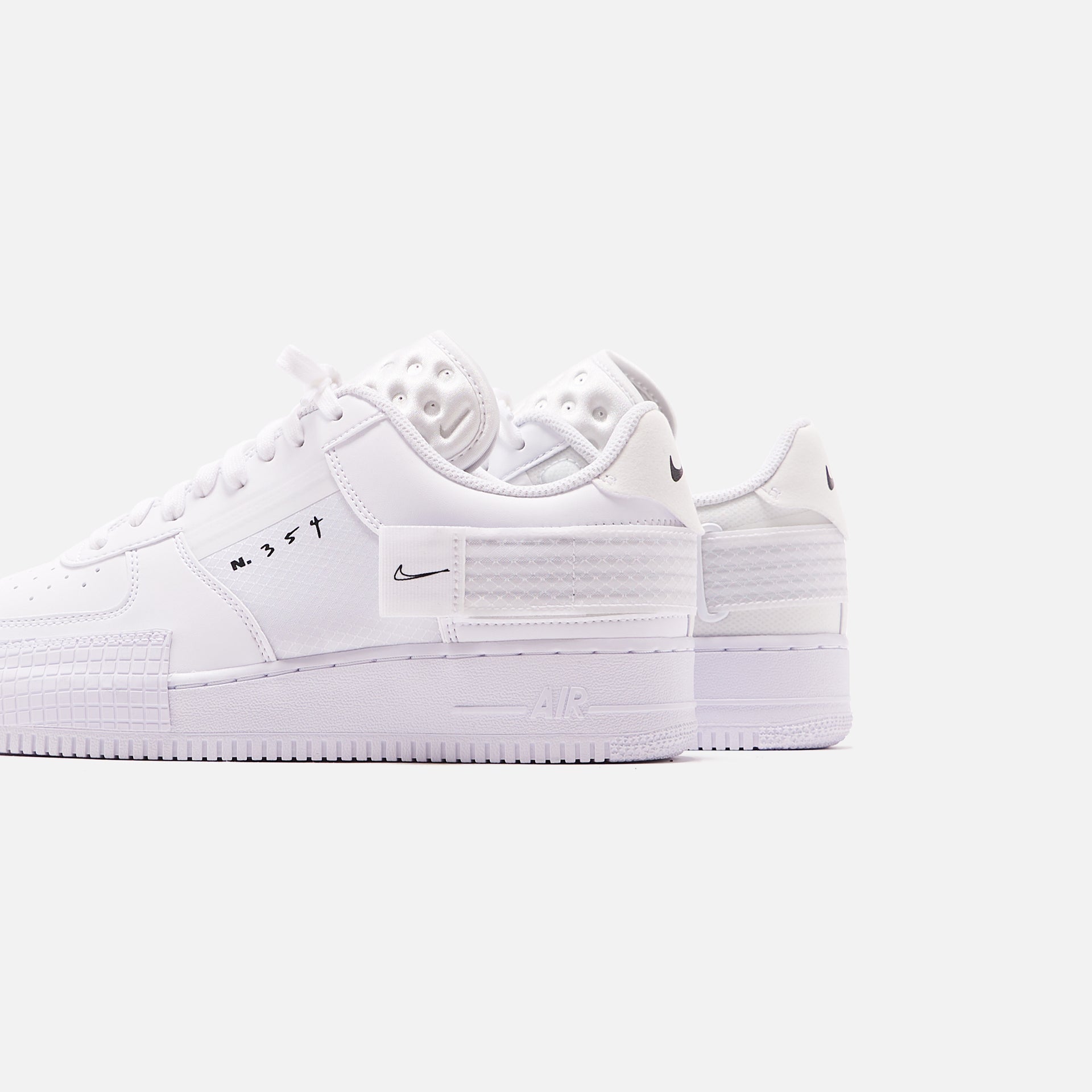 Nike Air Force 1 Type - White / Black