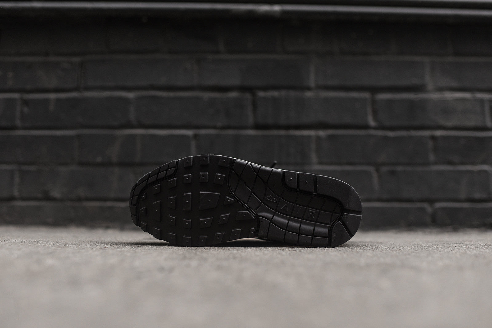 NikeLab WMNS Air Max 1 Pinnacle - Black / Sail