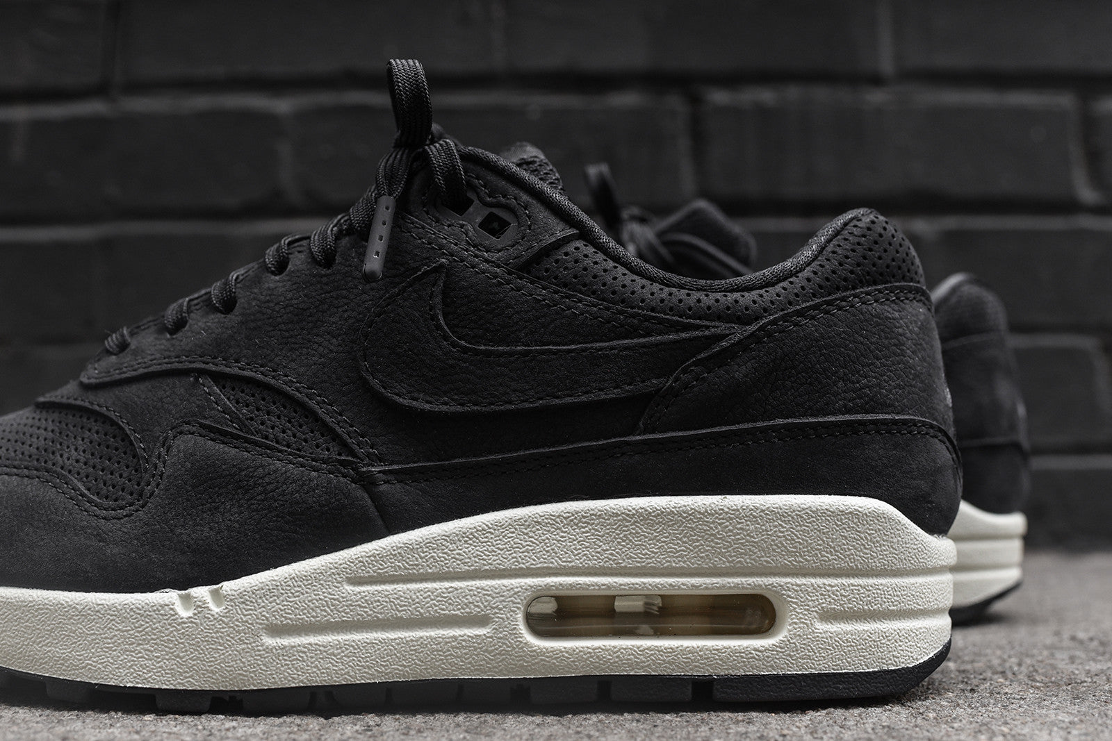 NikeLab WMNS Air Max 1 Pinnacle - Black / Sail