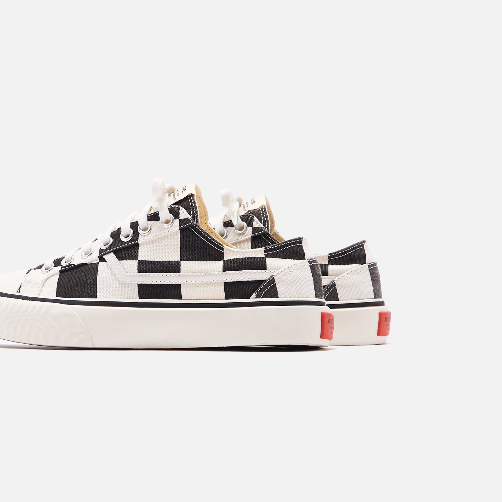 Article No. 1007 - Vintage Check