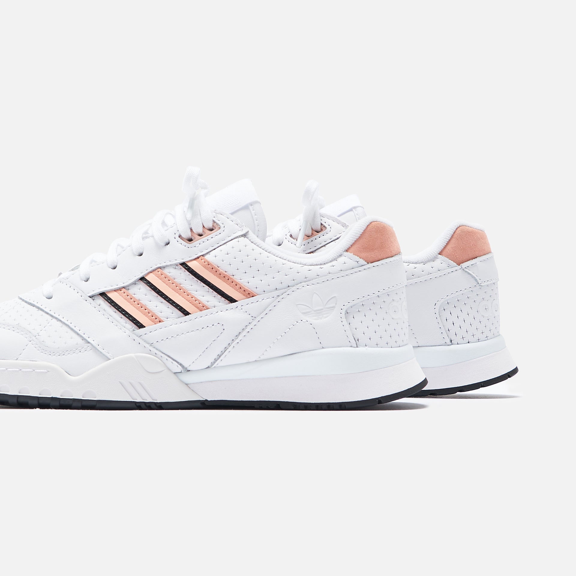 adidas Originals A.R. Trainer Retro Sportswear - White / Glow Pink