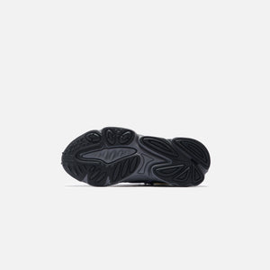 adidas Ozweego - Core Black / Grey Four F17 / Onix – Kith