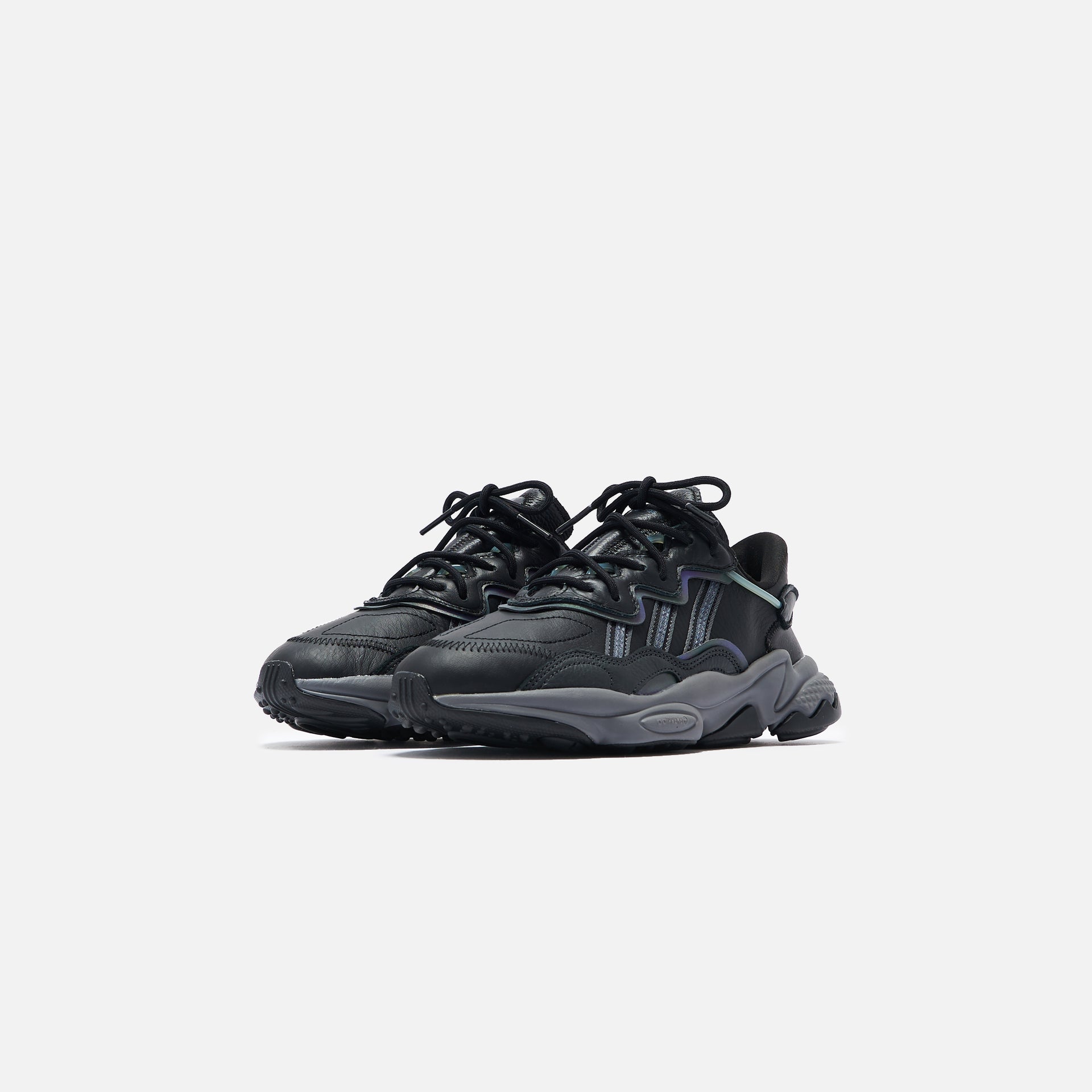 adidas Ozweego - Core Black / Grey Four F17 / Onix
