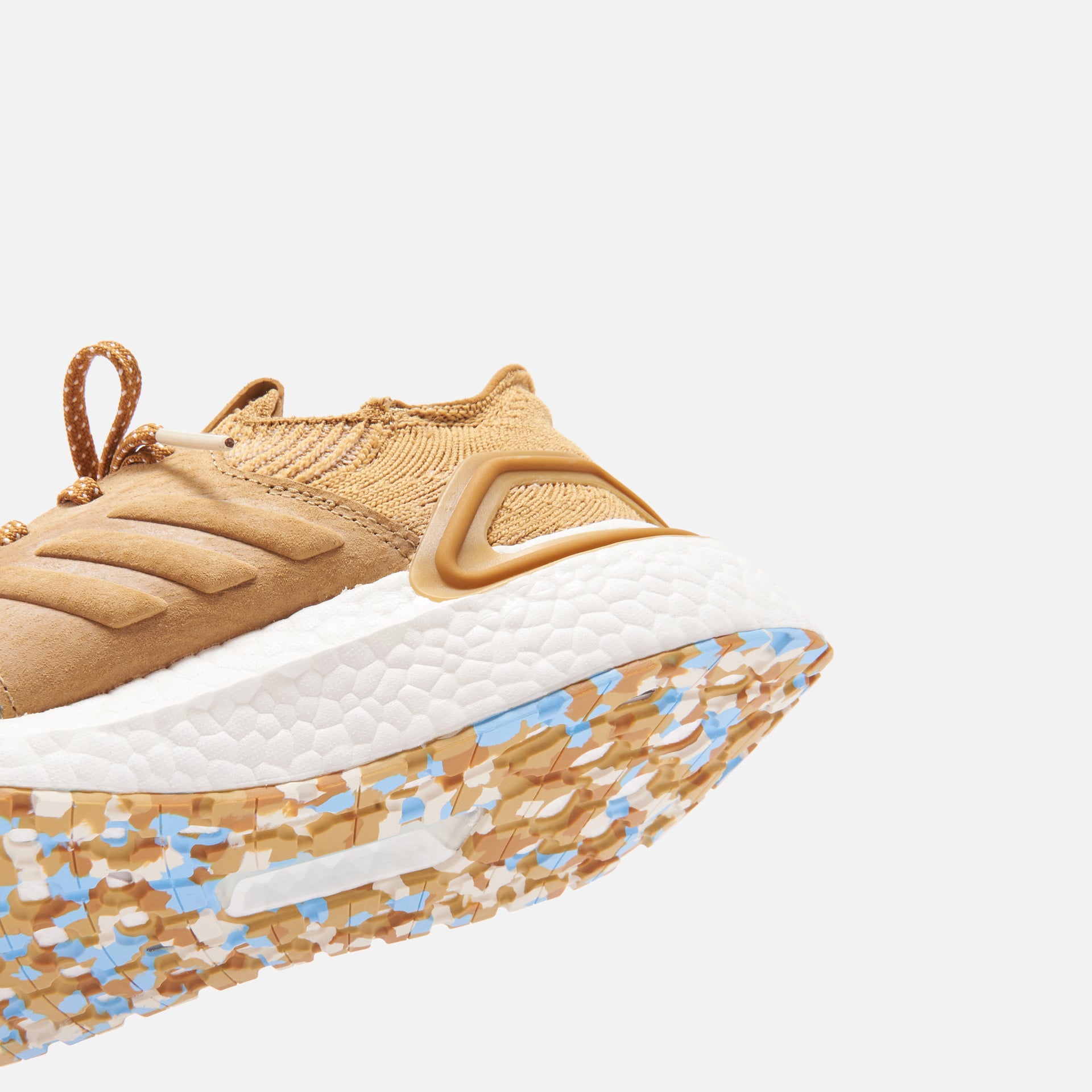 adidas Consortium x Universal Works UltraBOOST 19 - Prarie Sand / Cumin / Winter White